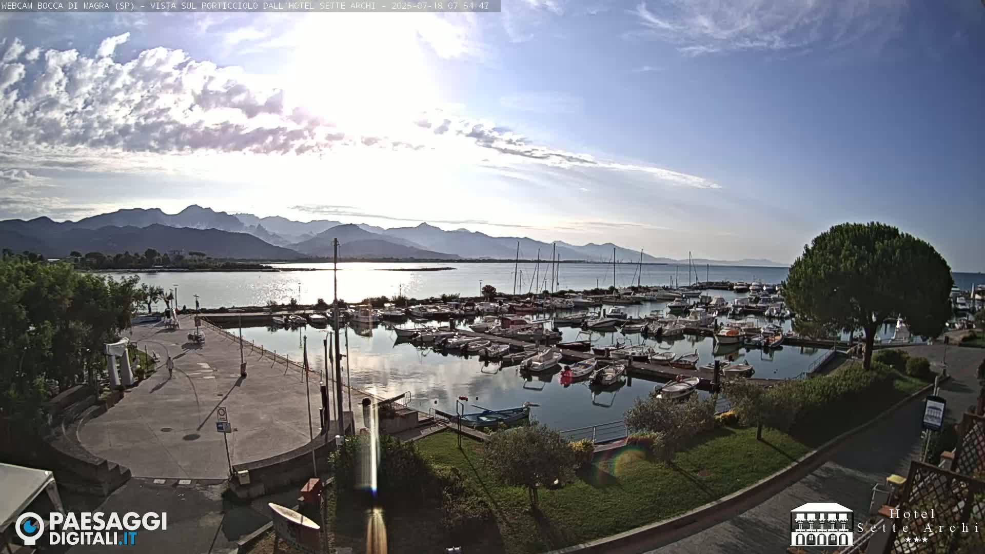  Bocca di Magra Harbor Live Cam - La Spezia, Liguria, Italy
