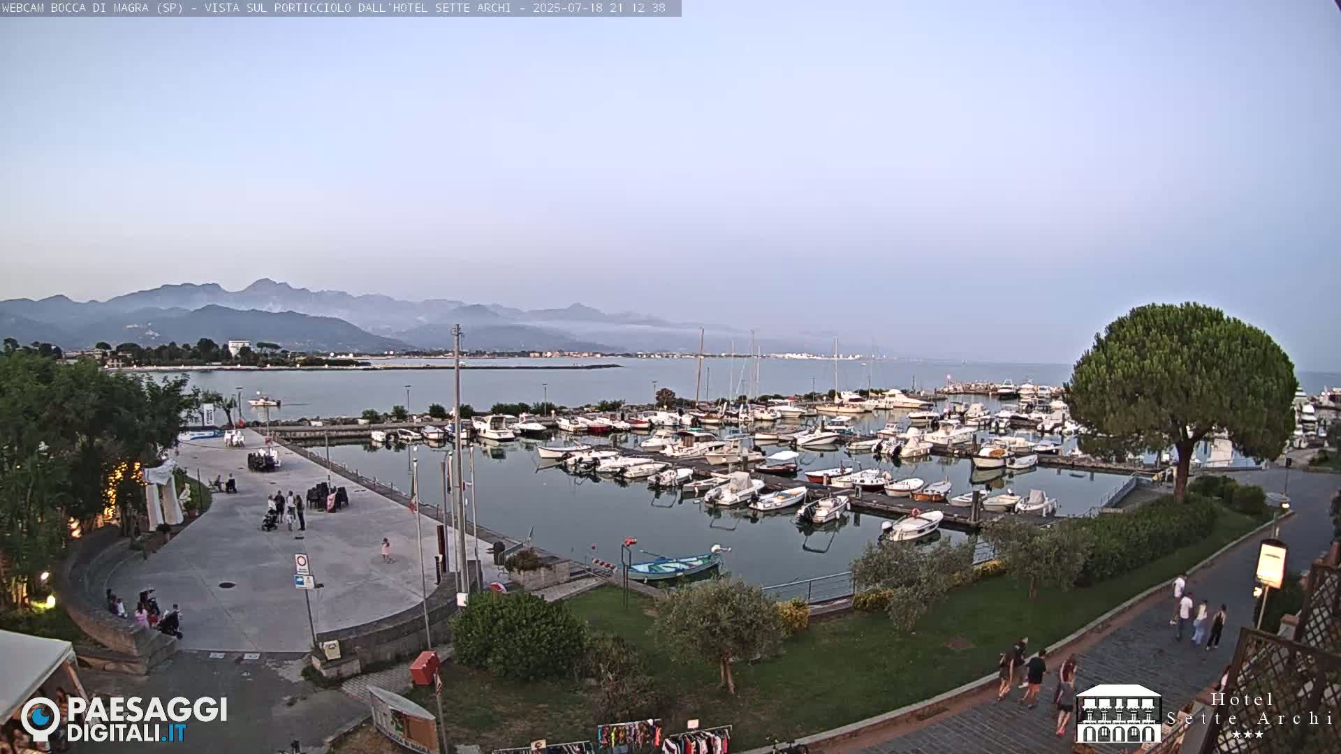  Bocca di Magra Harbor Live Cam - La Spezia, Liguria, Italy
