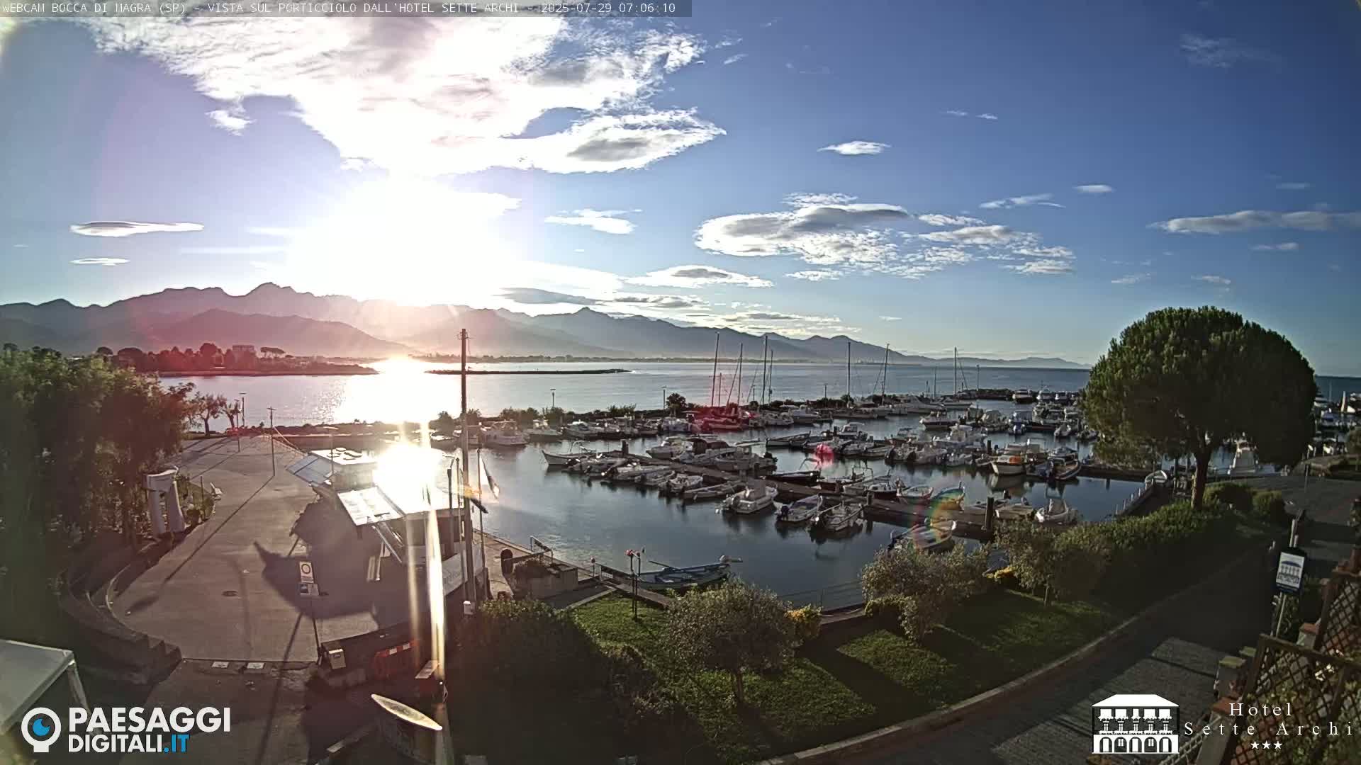  Bocca di Magra Harbor Live Cam - La Spezia, Liguria, Italy