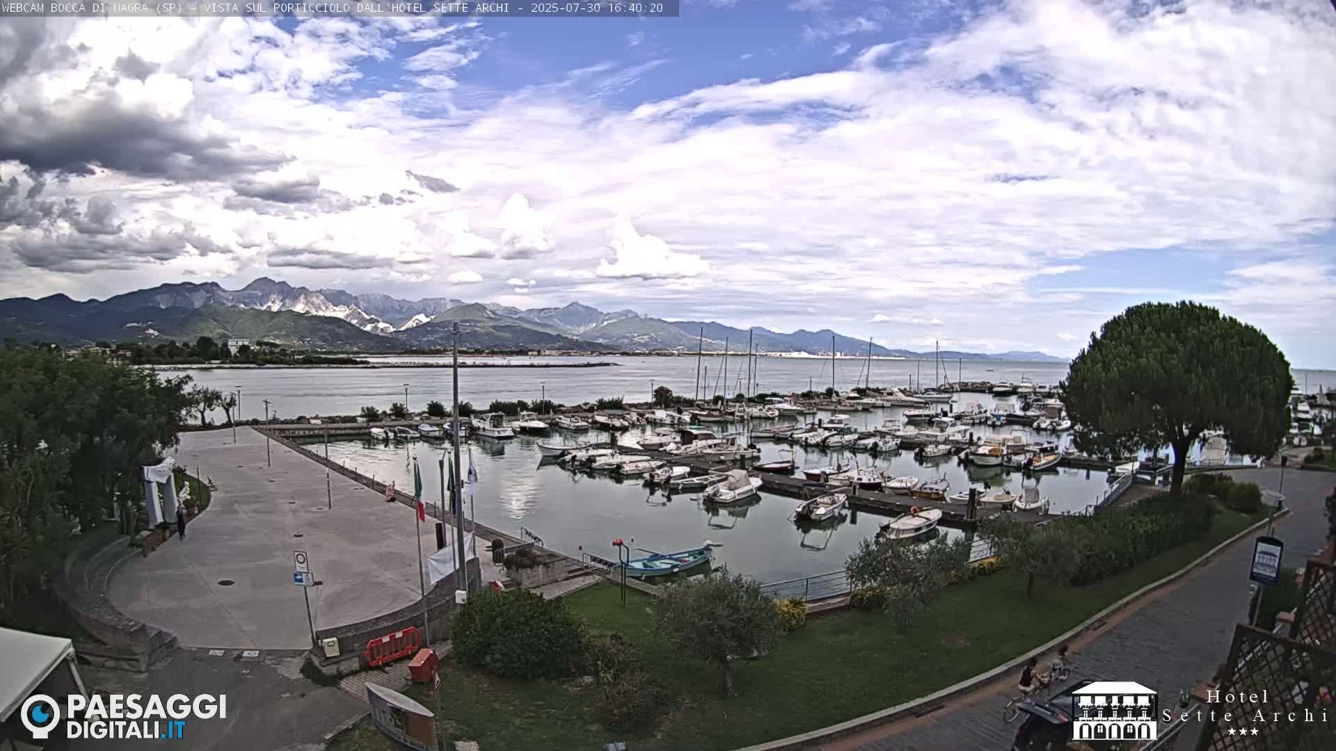  Bocca di Magra Harbor Live Cam - La Spezia, Liguria, Italy