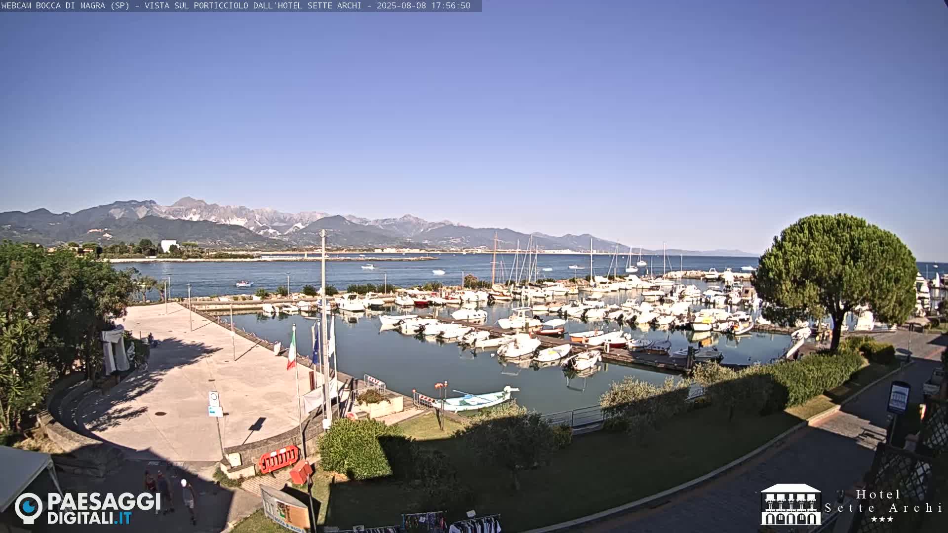  Bocca di Magra Harbor Live Cam - La Spezia, Liguria, Italy
