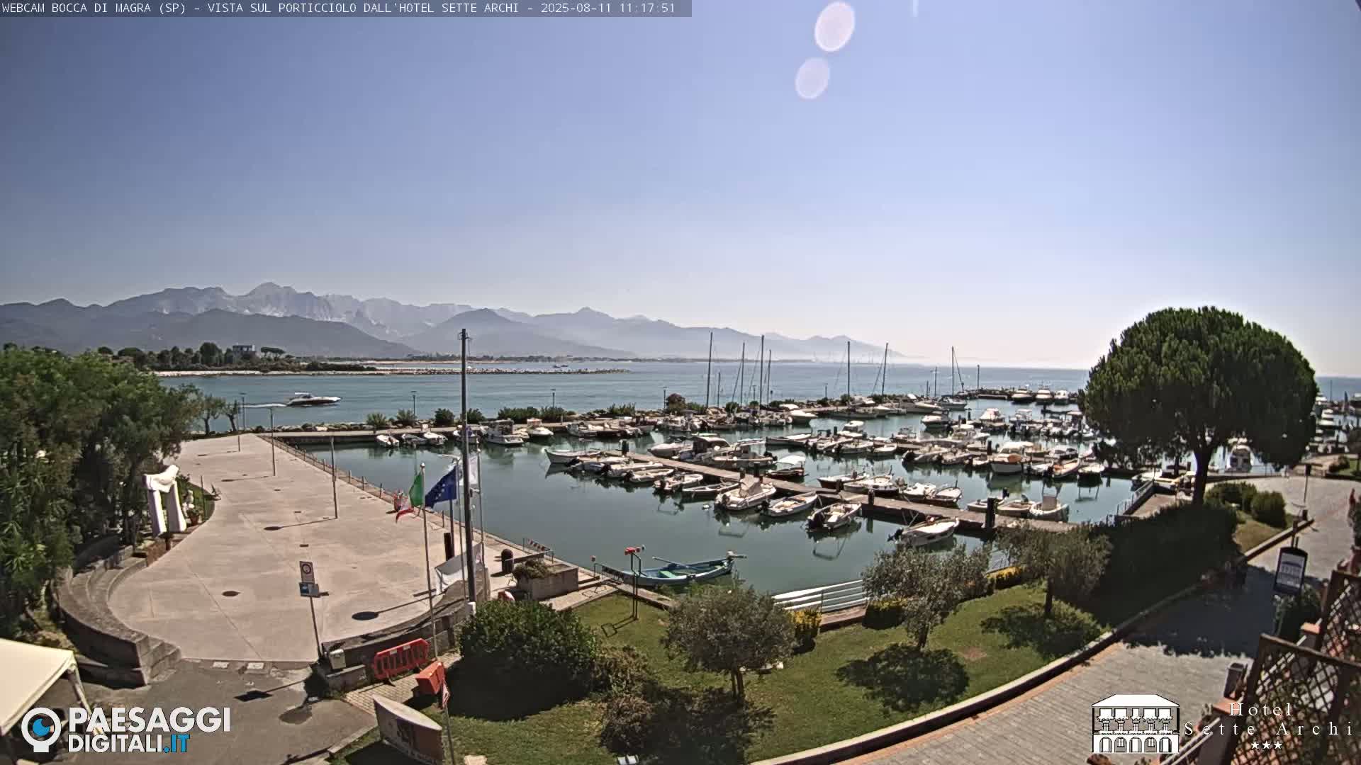  Bocca di Magra Harbor Live Cam - La Spezia, Liguria, Italy