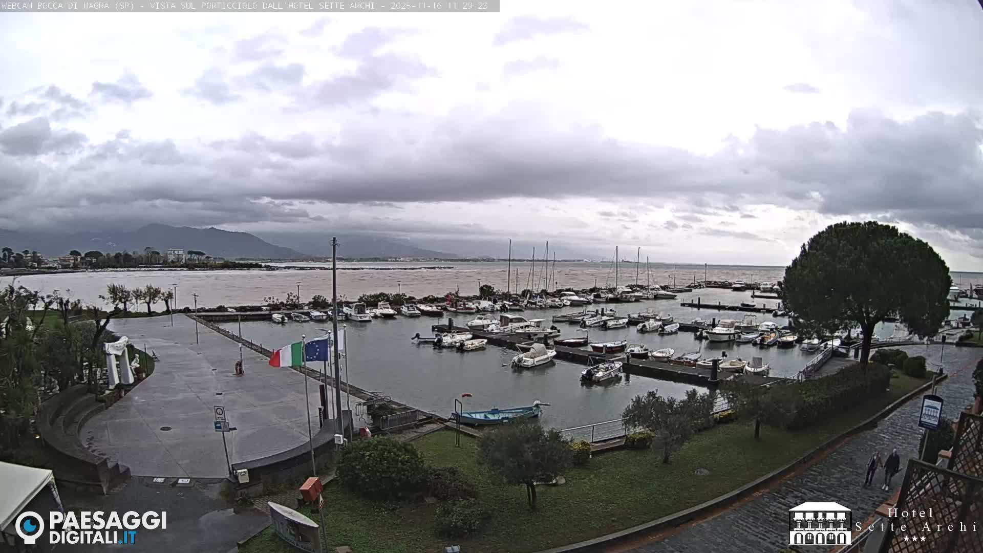  Bocca di Magra Harbor Live Cam - La Spezia, Liguria, Italy