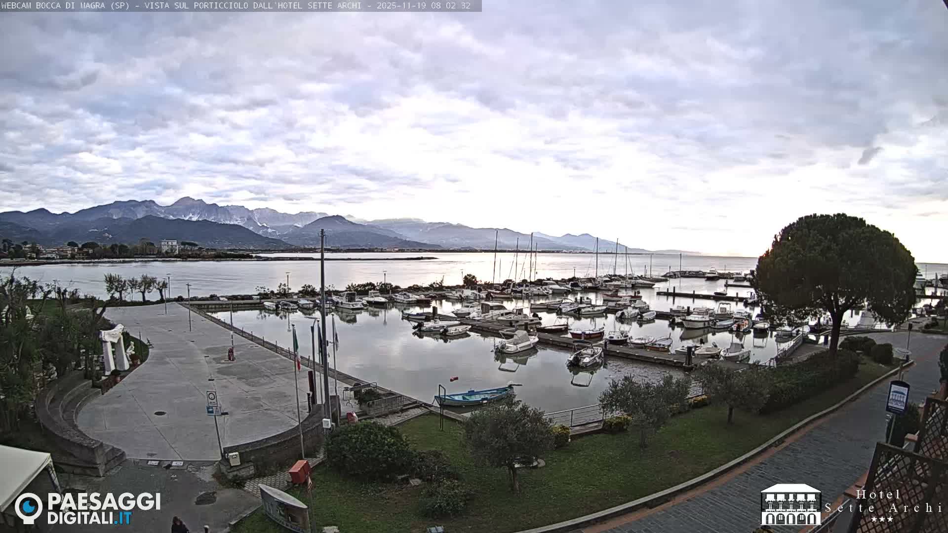  Bocca di Magra Harbor Live Cam - La Spezia, Liguria, Italy