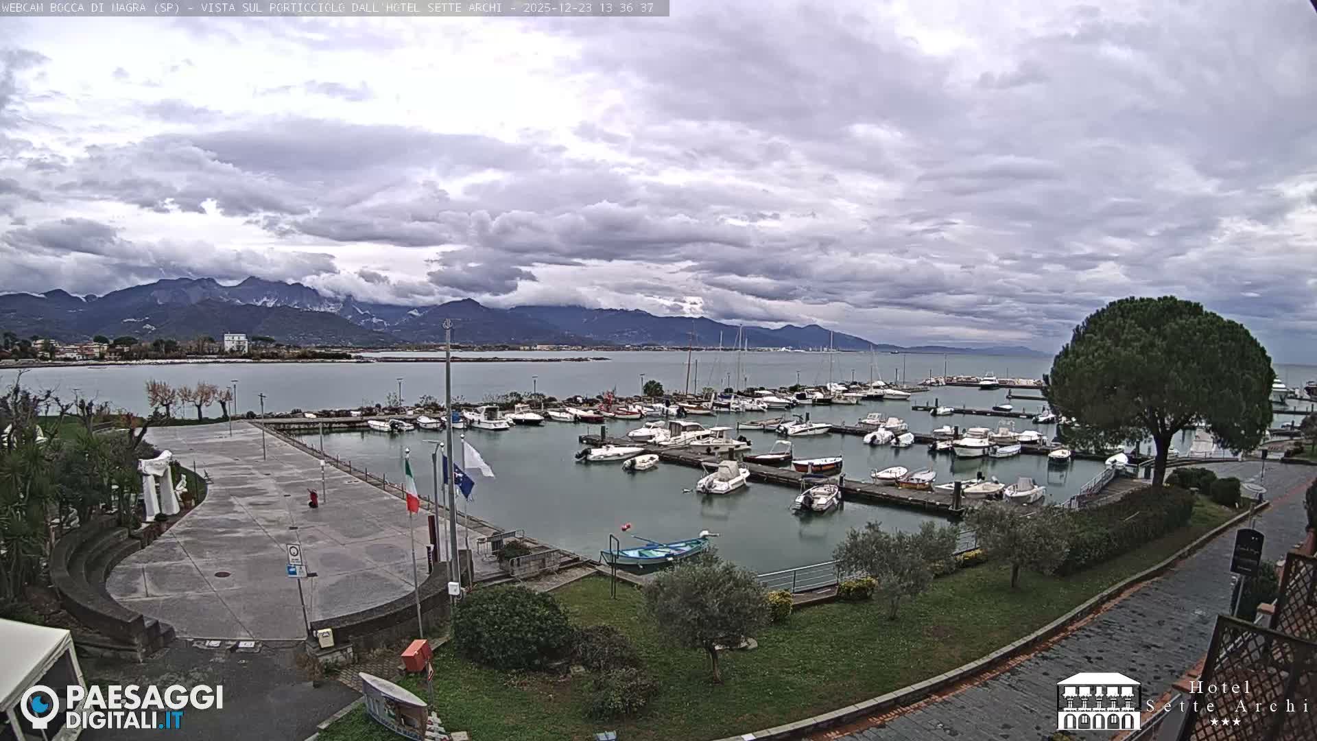 Bocca di Magra Harbor Live Cam - La Spezia, Liguria, Italy