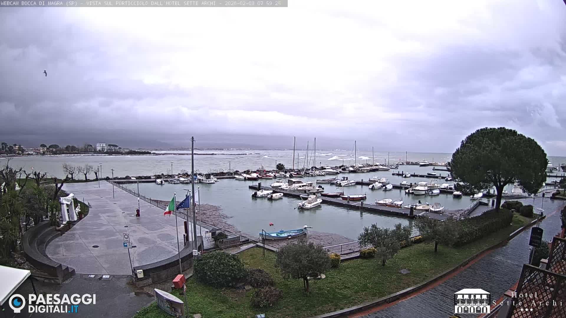  Bocca di Magra Harbor Live Cam - La Spezia, Liguria, Italy