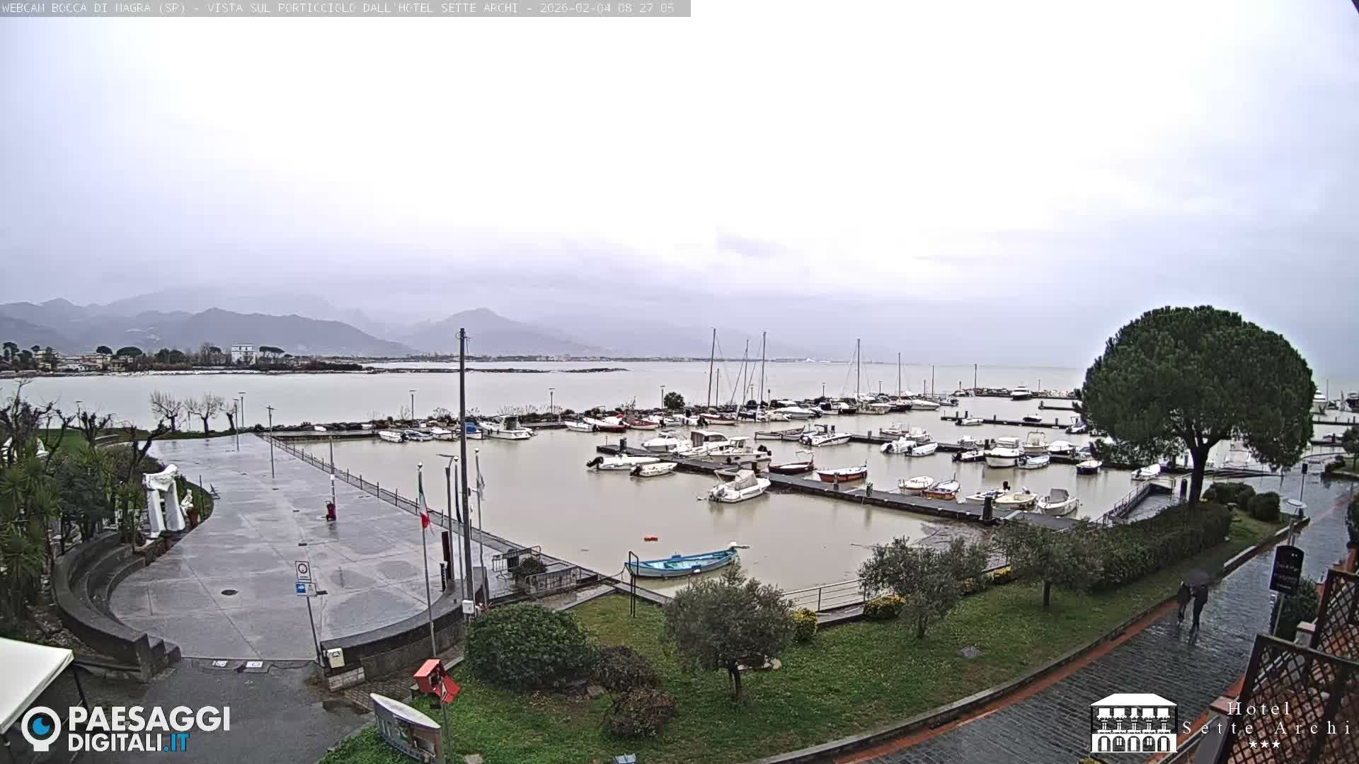  Bocca di Magra Harbor Live Cam - La Spezia, Liguria, Italy