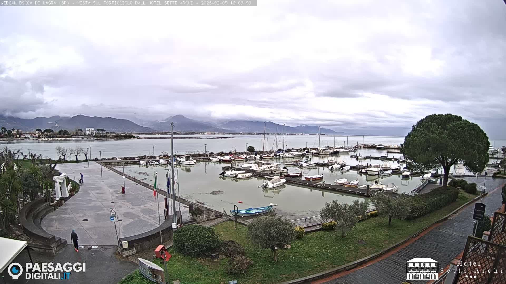  Bocca di Magra Harbor Live Cam - La Spezia, Liguria, Italy