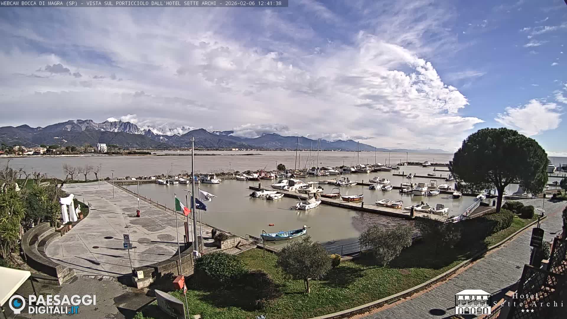  Bocca di Magra Harbor Live Cam - La Spezia, Liguria, Italy