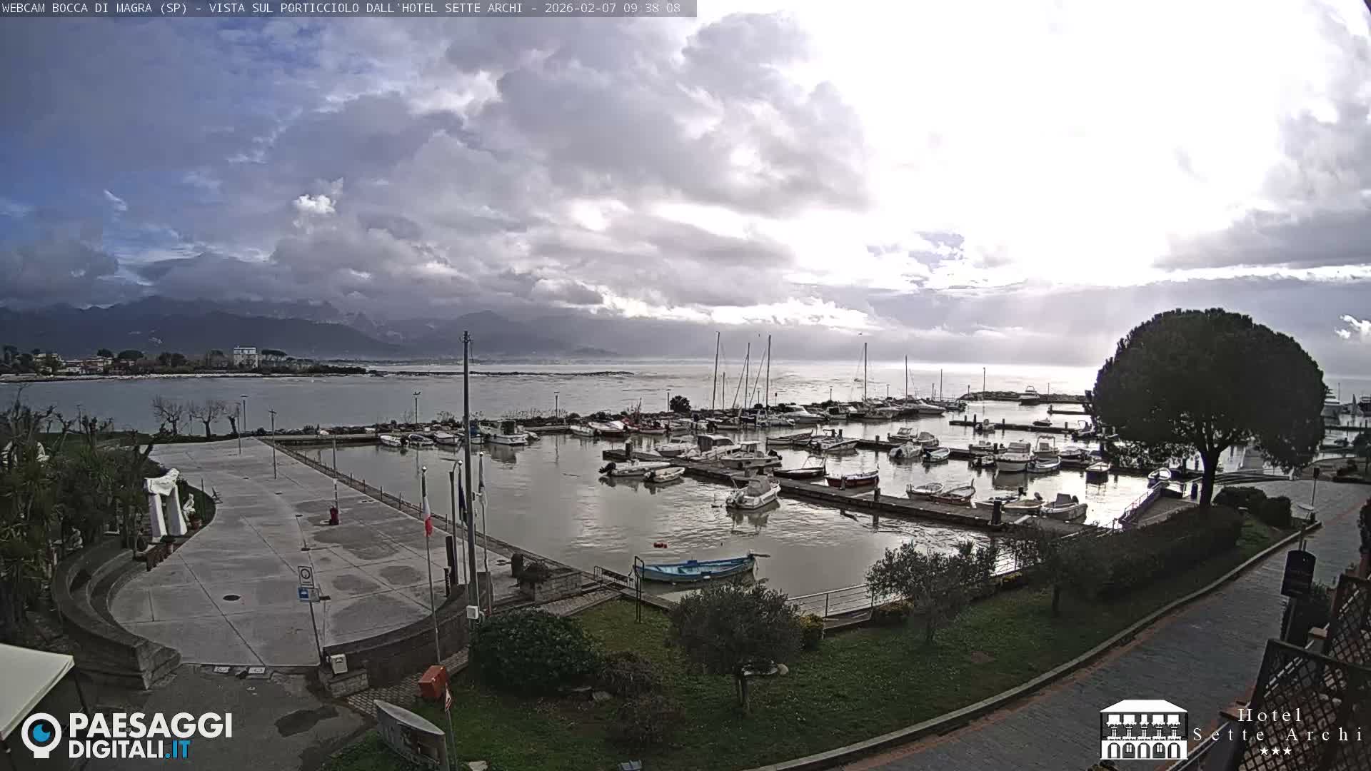  Bocca di Magra Harbor Live Cam - La Spezia, Liguria, Italy
