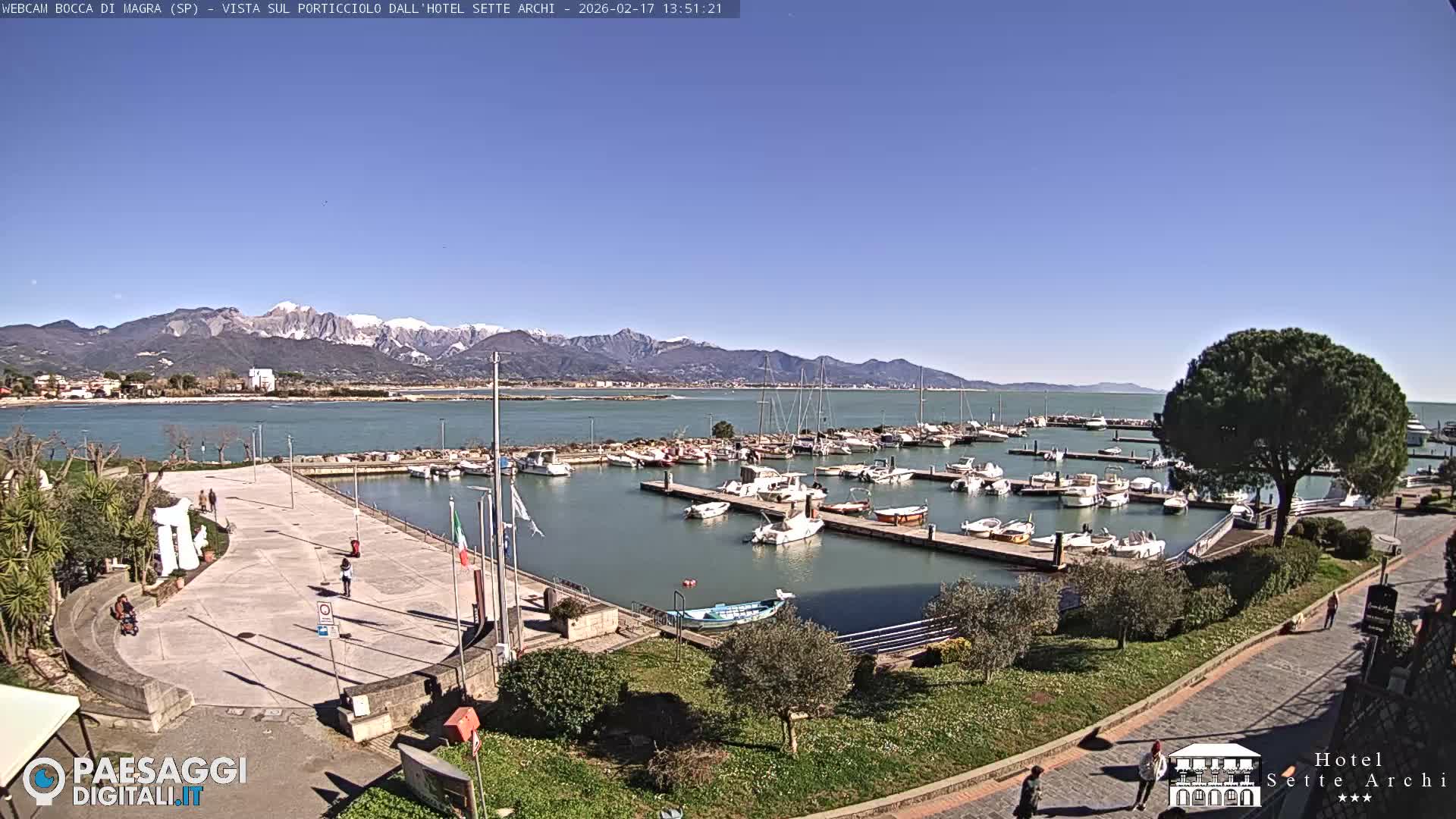  Bocca di Magra Harbor Live Cam - La Spezia, Liguria, Italy