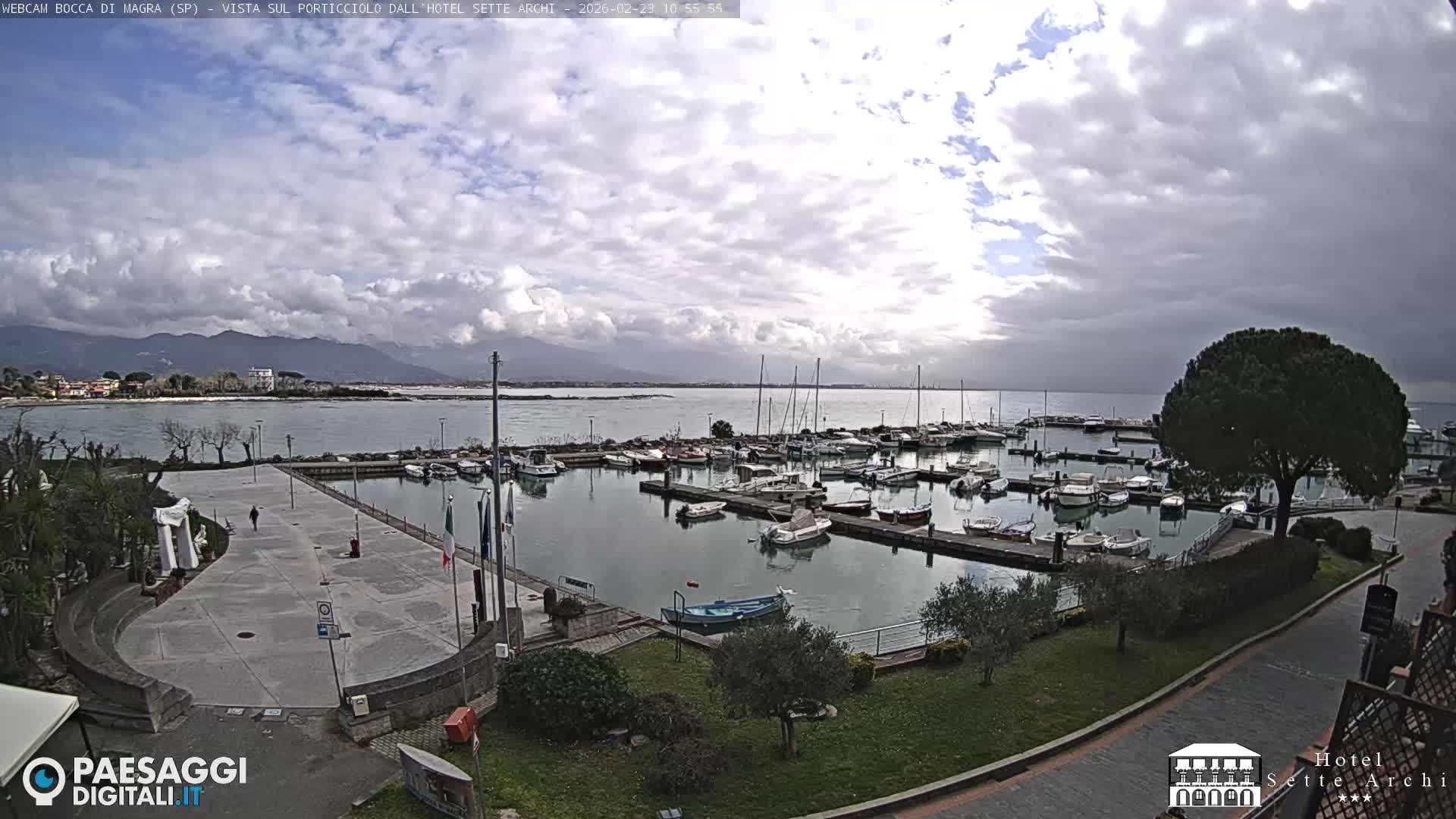  Bocca di Magra Harbor Live Cam - La Spezia, Liguria, Italy