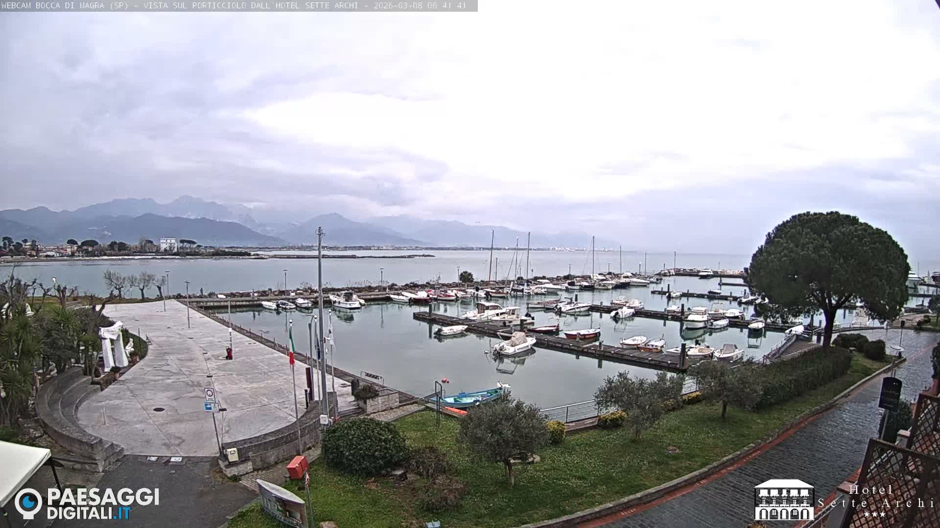  Bocca di Magra Harbor Live Cam - La Spezia, Liguria, Italy