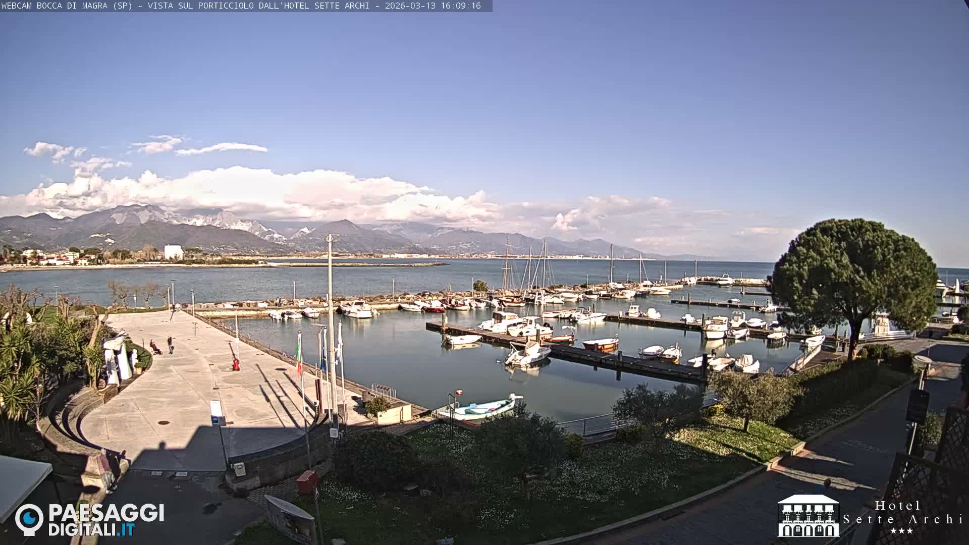  Bocca di Magra Harbor Live Cam - La Spezia, Liguria, Italy