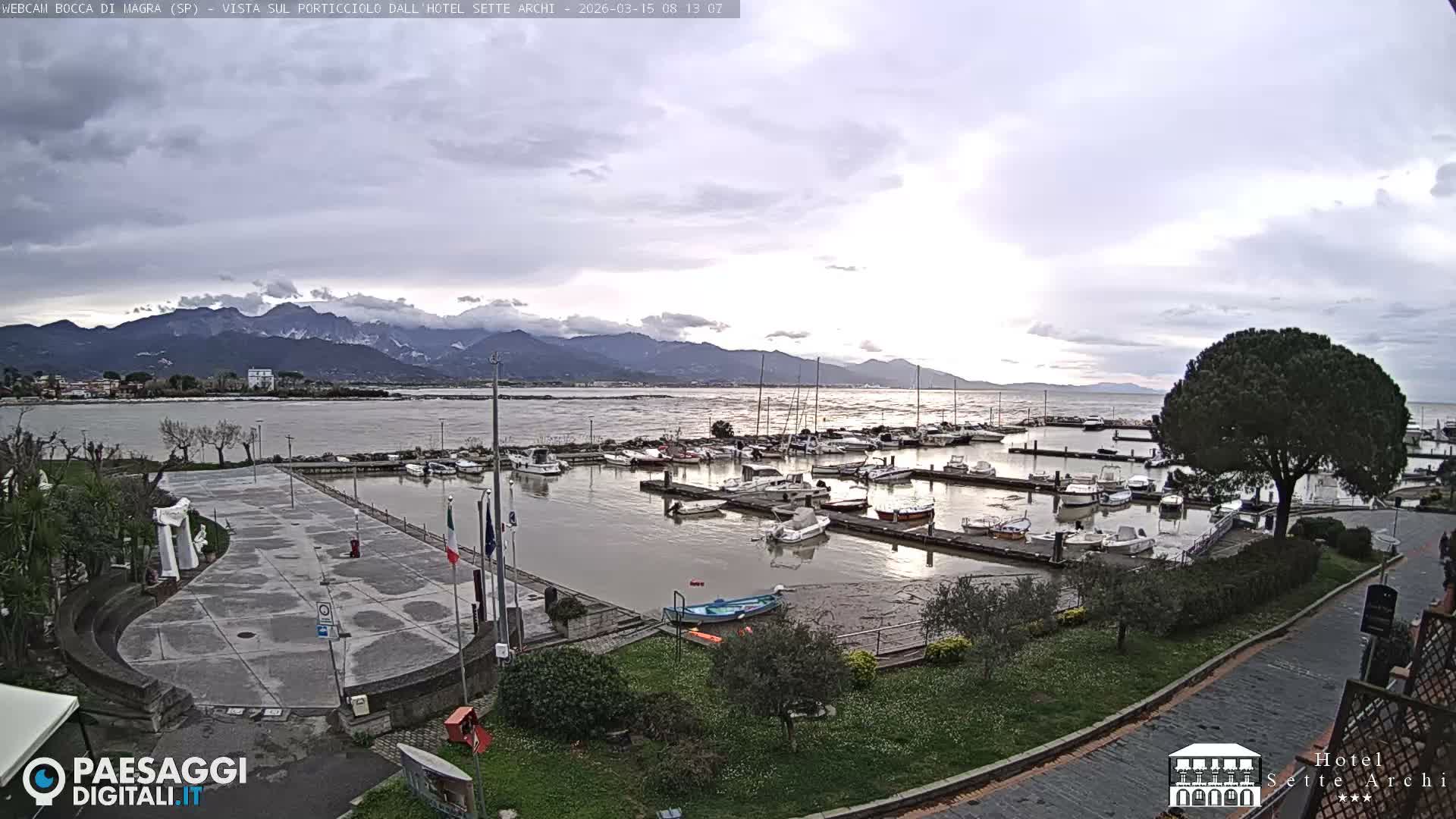  Bocca di Magra Harbor Live Cam - La Spezia, Liguria, Italy
