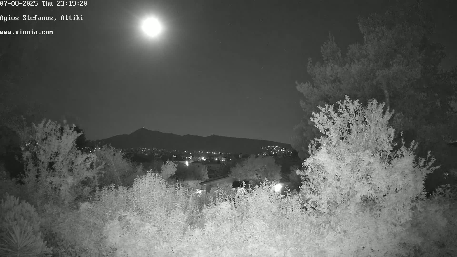 Dionysos, Agios Stefanos Skyline & Mount Pentelicus (Pentéli Óros) Live Cam  - Dasos Kouremenou, Ágios Stéfanos, Diónysos, East Attica (Anatolikís Attikís) , Athens (Athína), Attica (Attikí), Greece