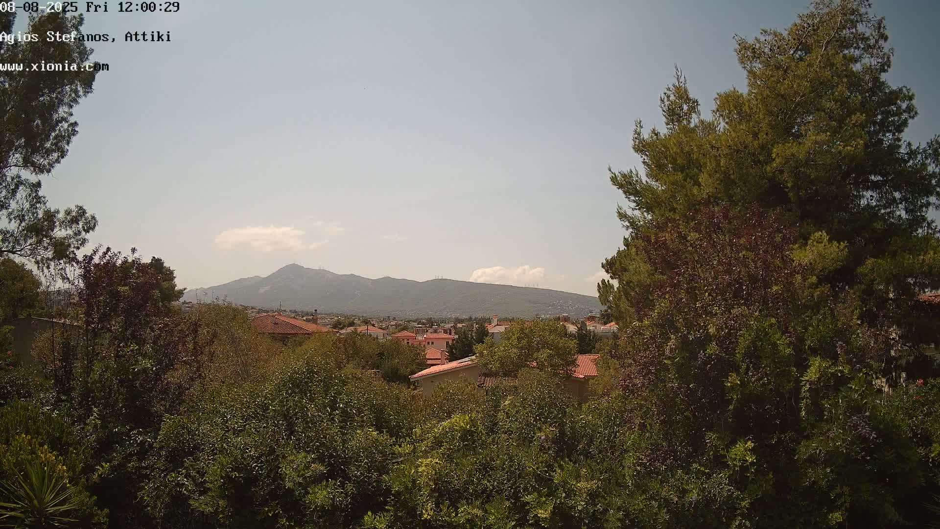 Dionysos, Agios Stefanos Skyline & Mount Pentelicus (Pentéli Óros) Live Cam  - Dasos Kouremenou, Ágios Stéfanos, Diónysos, East Attica (Anatolikís Attikís) , Athens (Athína), Attica (Attikí), Greece