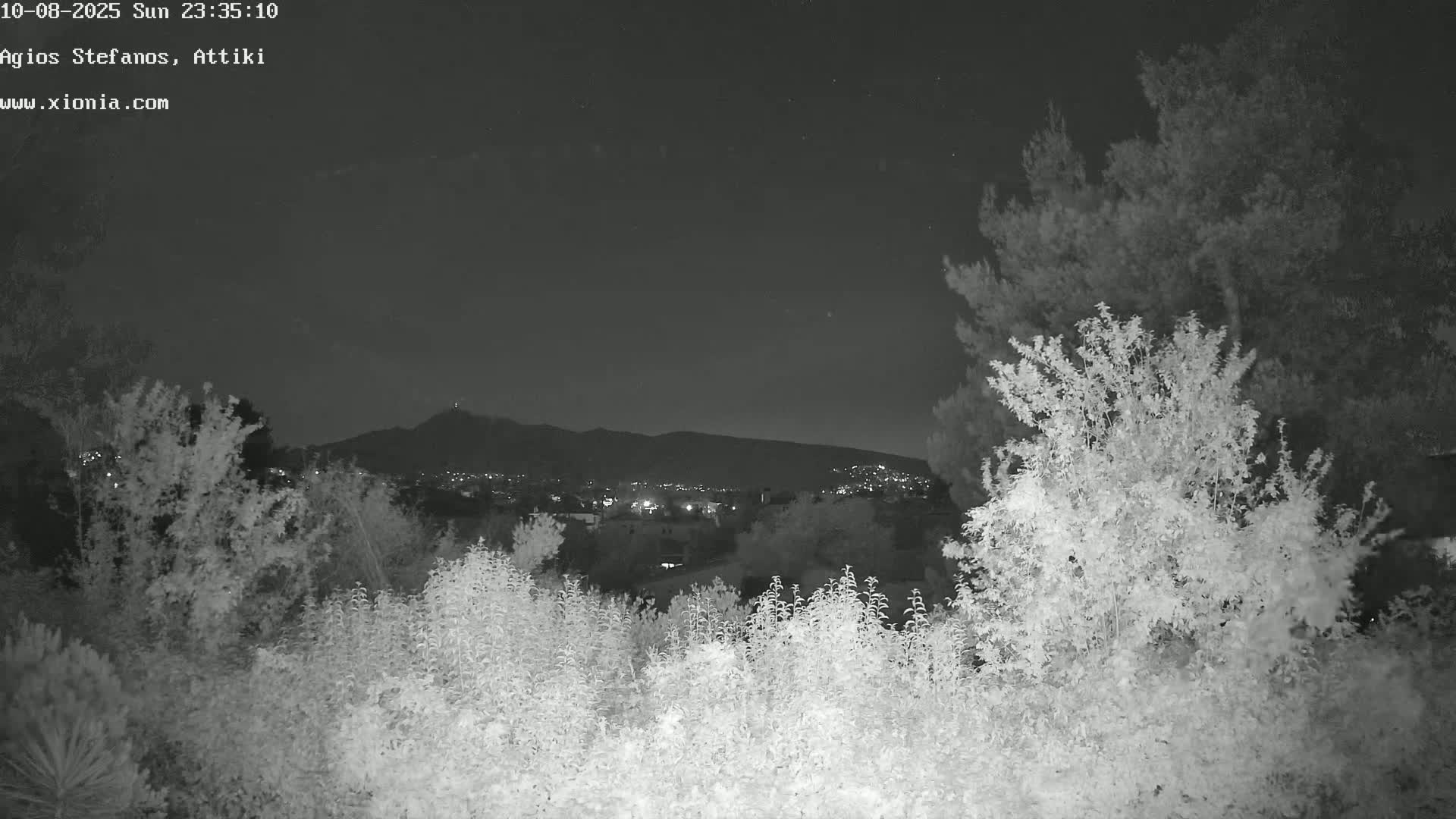 Dionysos, Agios Stefanos Skyline & Mount Pentelicus (Pentéli Óros) Live Cam  - Dasos Kouremenou, Ágios Stéfanos, Diónysos, East Attica (Anatolikís Attikís) , Athens (Athína), Attica (Attikí), Greece