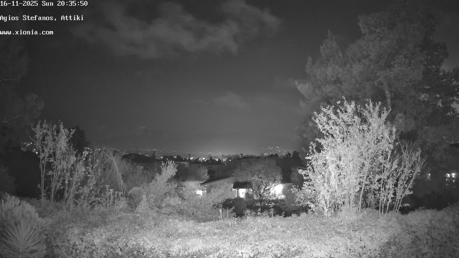 Dionysos, Agios Stefanos Skyline & Mount Pentelicus (Pentéli Óros) Live Cam  - Dasos Kouremenou, Ágios Stéfanos, Diónysos, East Attica (Anatolikís Attikís) , Athens (Athína), Attica (Attikí), Greece