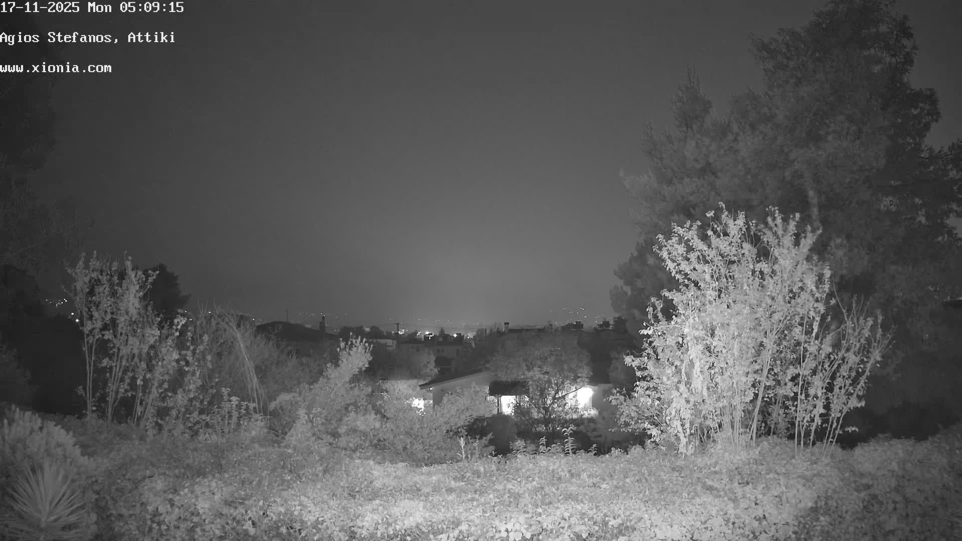 Dionysos, Agios Stefanos Skyline & Mount Pentelicus (Pentéli Óros) Live Cam  - Dasos Kouremenou, Ágios Stéfanos, Diónysos, East Attica (Anatolikís Attikís) , Athens (Athína), Attica (Attikí), Greece