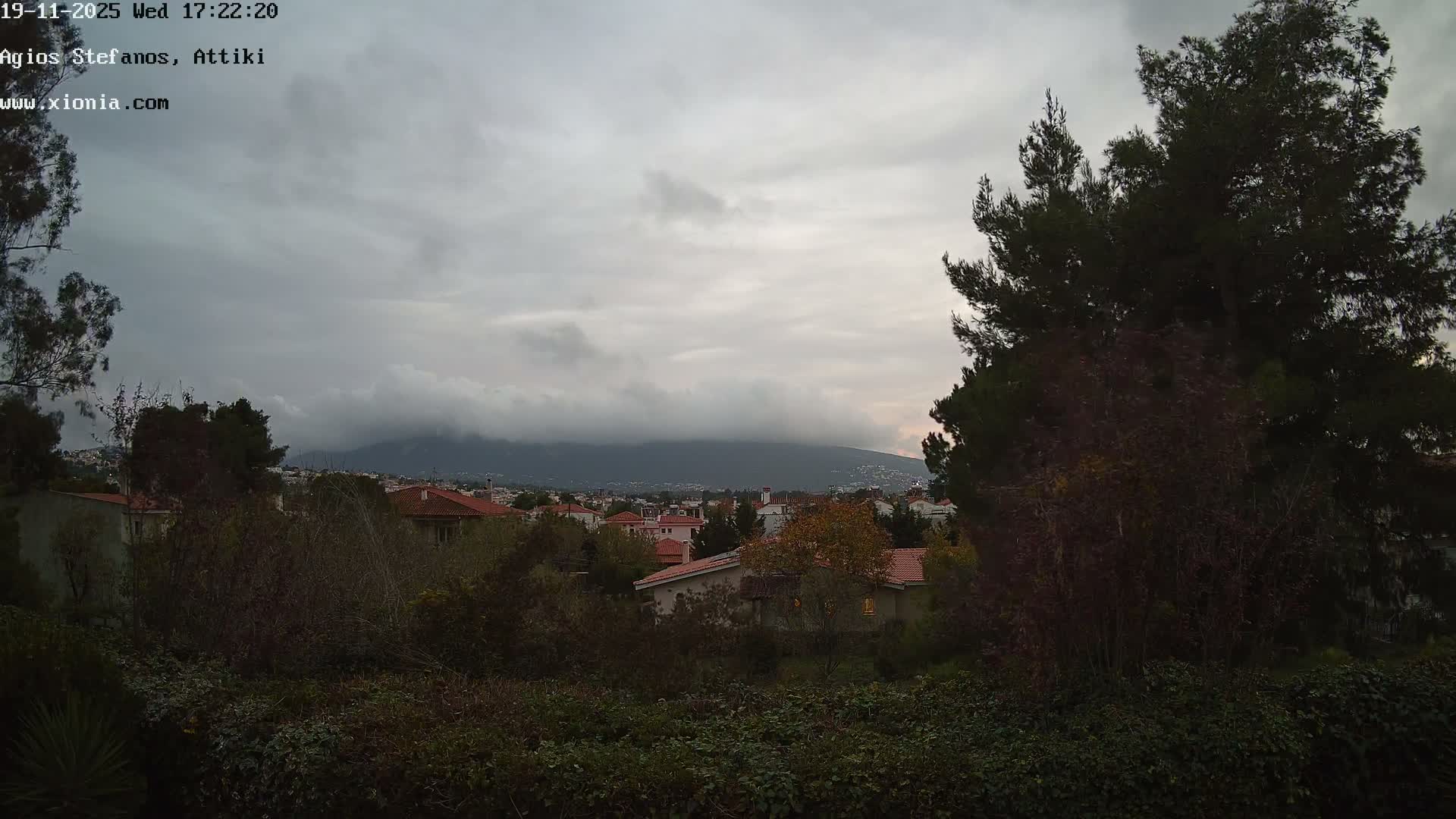 Dionysos, Agios Stefanos Skyline & Mount Pentelicus (Pentéli Óros) Live Cam  - Dasos Kouremenou, Ágios Stéfanos, Diónysos, East Attica (Anatolikís Attikís) , Athens (Athína), Attica (Attikí), Greece
