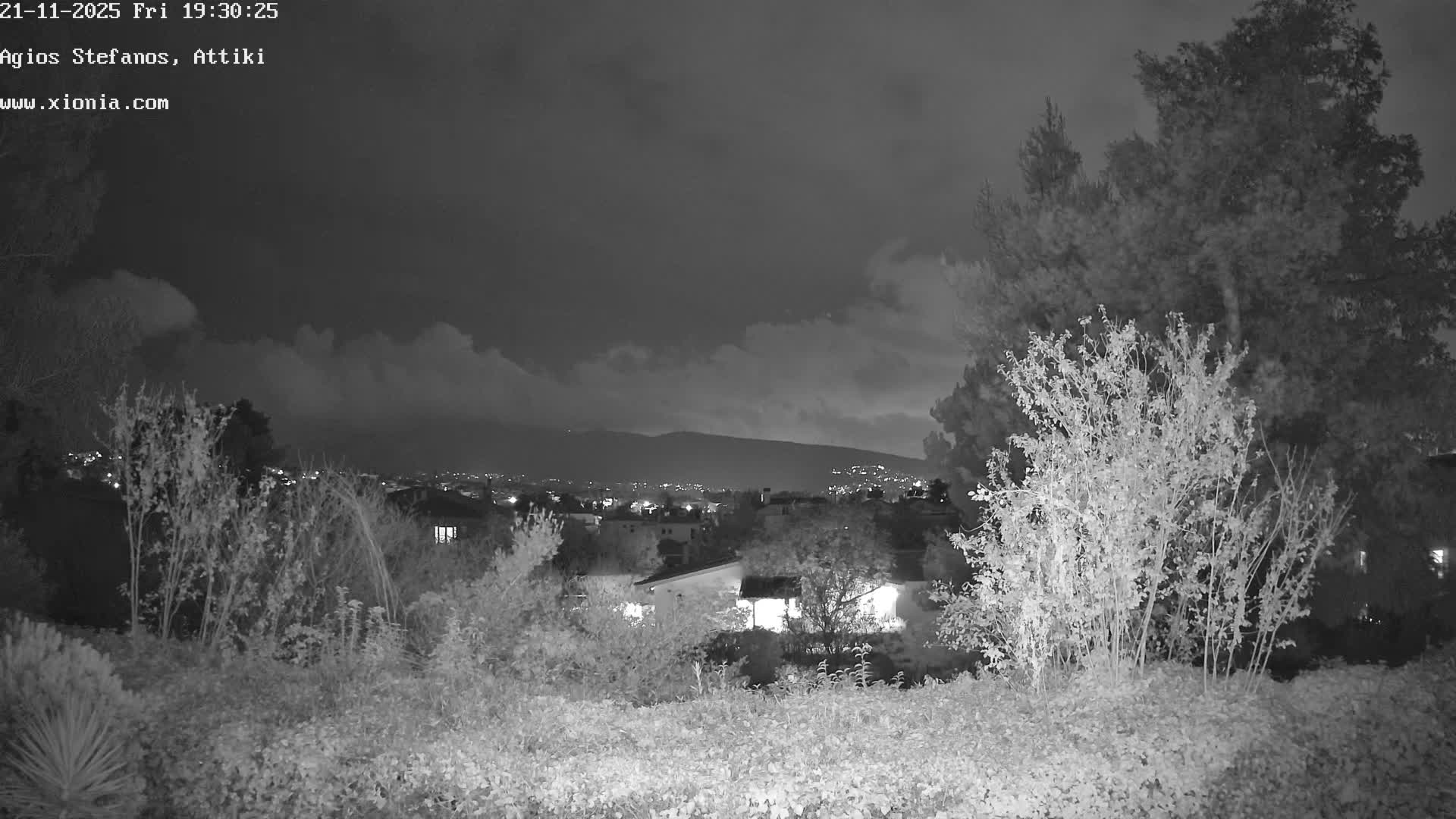 Dionysos, Agios Stefanos Skyline & Mount Pentelicus (Pentéli Óros) Live Cam  - Dasos Kouremenou, Ágios Stéfanos, Diónysos, East Attica (Anatolikís Attikís) , Athens (Athína), Attica (Attikí), Greece