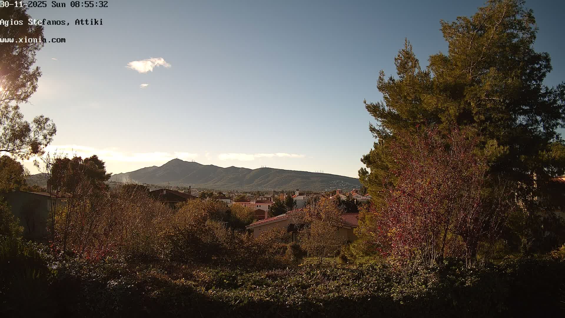 Dionysos, Agios Stefanos Skyline & Mount Pentelicus (Pentéli Óros) Live Cam  - Dasos Kouremenou, Ágios Stéfanos, Diónysos, East Attica (Anatolikís Attikís) , Athens (Athína), Attica (Attikí), Greece