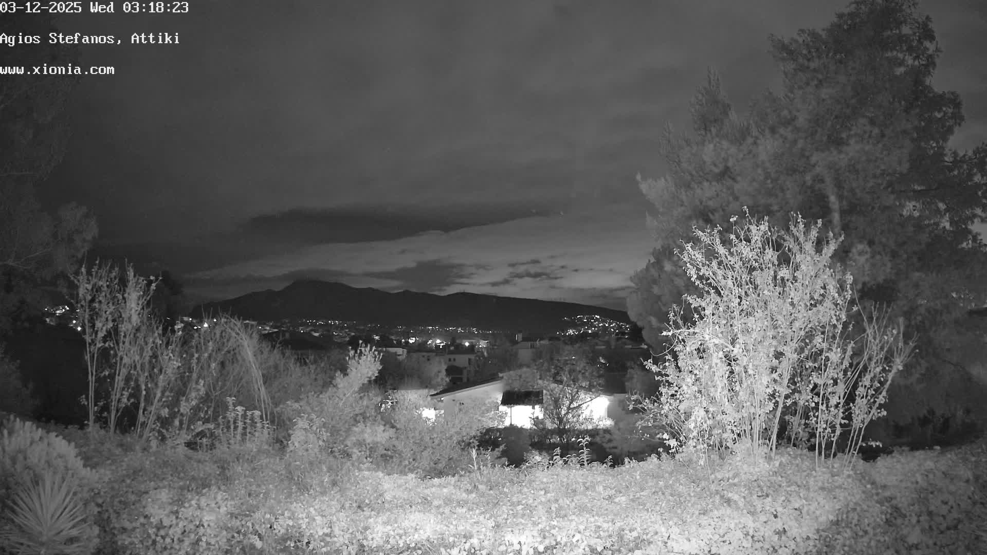 Dionysos, Agios Stefanos Skyline & Mount Pentelicus (Pentéli Óros) Live Cam  - Dasos Kouremenou, Ágios Stéfanos, Diónysos, East Attica (Anatolikís Attikís) , Athens (Athína), Attica (Attikí), Greece
