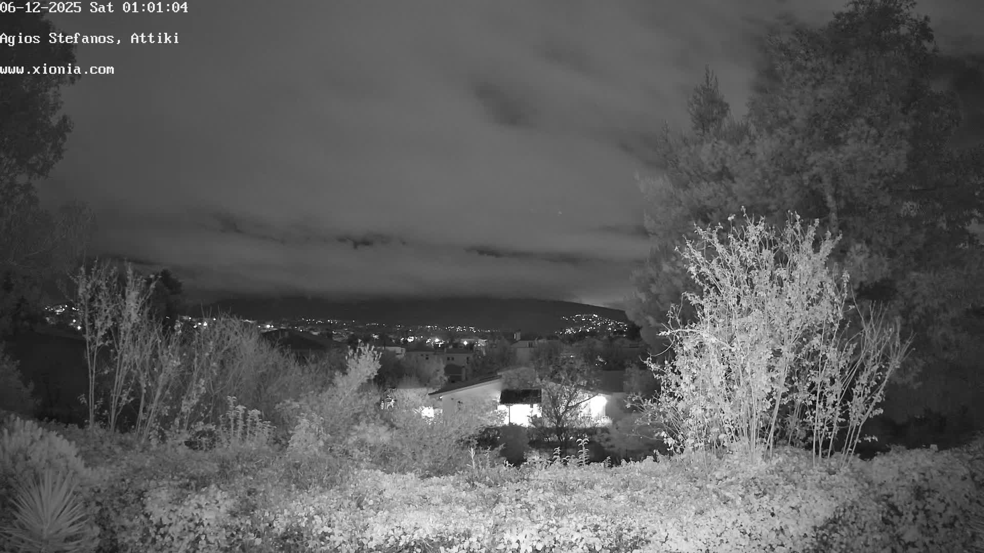 Dionysos, Agios Stefanos Skyline & Mount Pentelicus (Pentéli Óros) Live Cam  - Dasos Kouremenou, Ágios Stéfanos, Diónysos, East Attica (Anatolikís Attikís) , Athens (Athína), Attica (Attikí), Greece