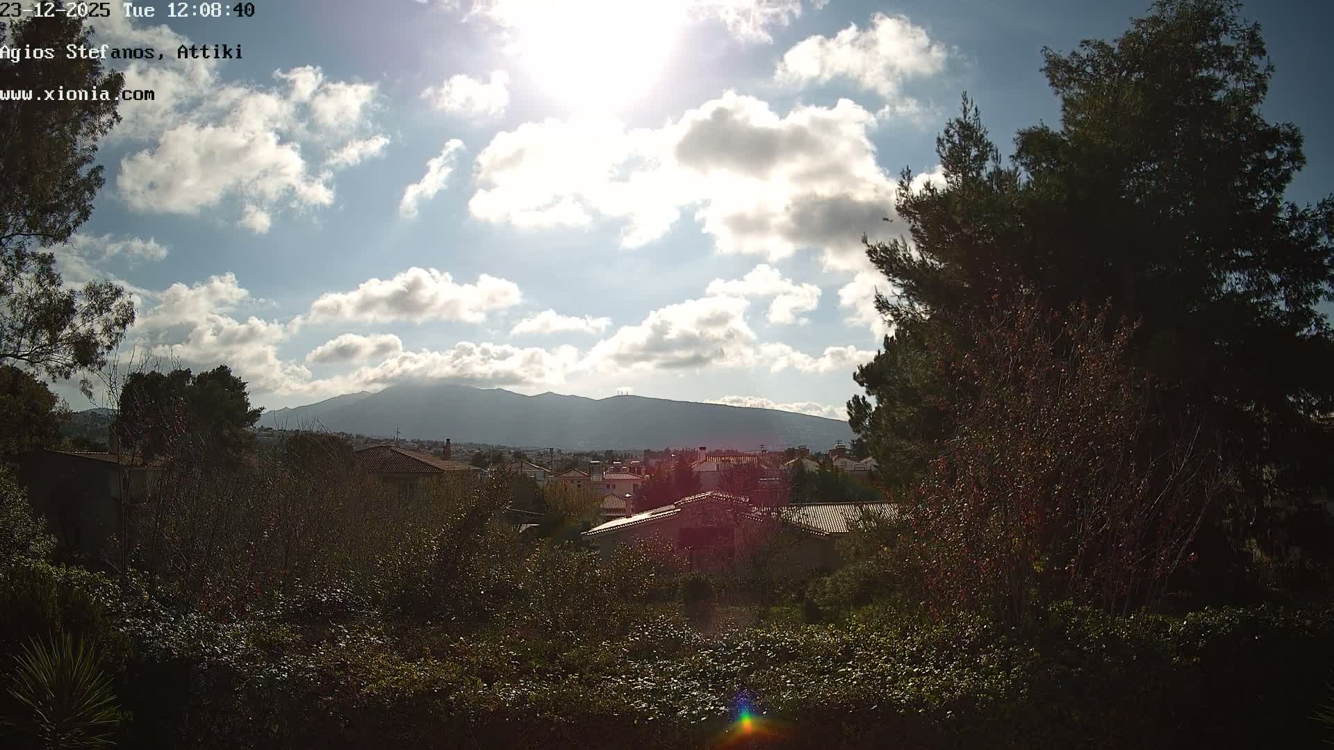 Dionysos, Agios Stefanos Skyline & Mount Pentelicus (Pentéli Óros) Live Cam  - Dasos Kouremenou, Ágios Stéfanos, Diónysos, East Attica (Anatolikís Attikís) , Athens (Athína), Attica (Attikí), Greece