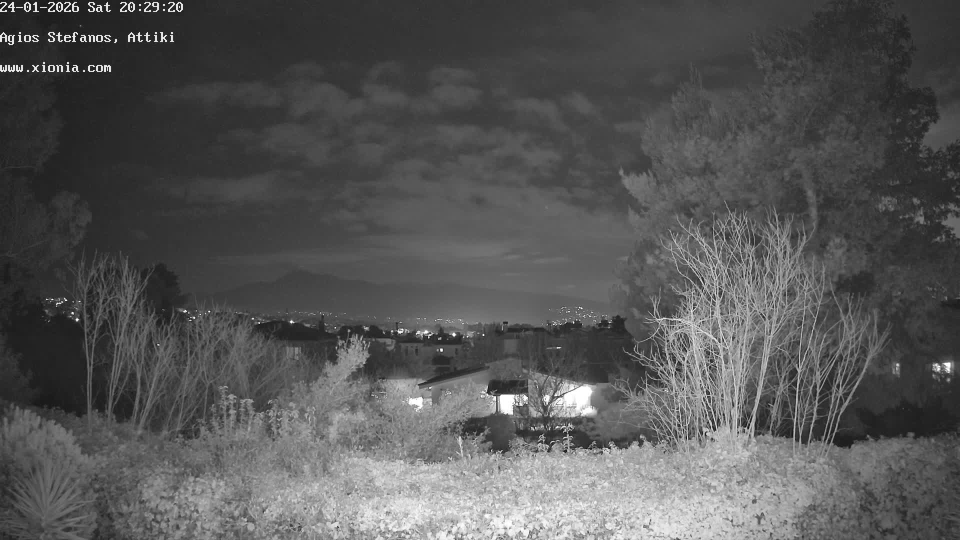 Dionysos, Agios Stefanos Skyline & Mount Pentelicus (Pentéli Óros) Live Cam  - Dasos Kouremenou, Ágios Stéfanos, Diónysos, East Attica (Anatolikís Attikís) , Athens (Athína), Attica (Attikí), Greece