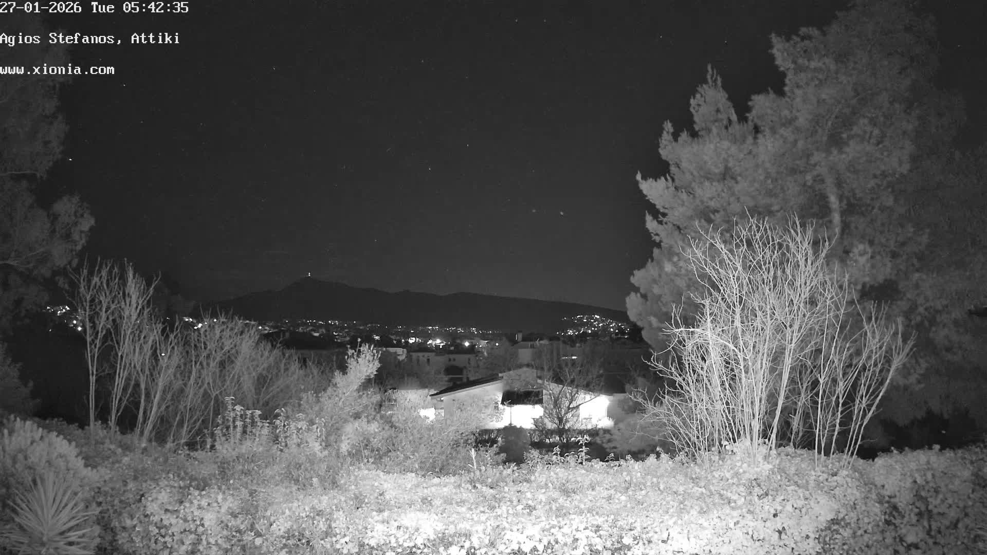 Dionysos, Agios Stefanos Skyline & Mount Pentelicus (Pentéli Óros) Live Cam  - Dasos Kouremenou, Ágios Stéfanos, Diónysos, East Attica (Anatolikís Attikís) , Athens (Athína), Attica (Attikí), Greece