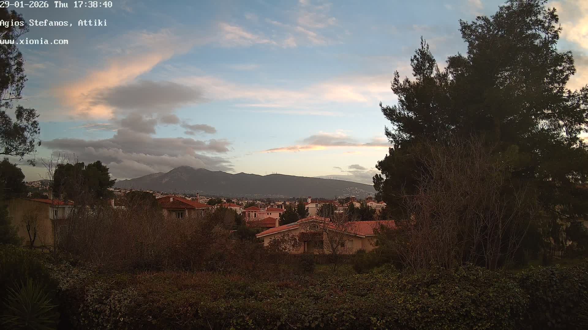 Dionysos, Agios Stefanos Skyline & Mount Pentelicus (Pentéli Óros) Live Cam  - Dasos Kouremenou, Ágios Stéfanos, Diónysos, East Attica (Anatolikís Attikís) , Athens (Athína), Attica (Attikí), Greece