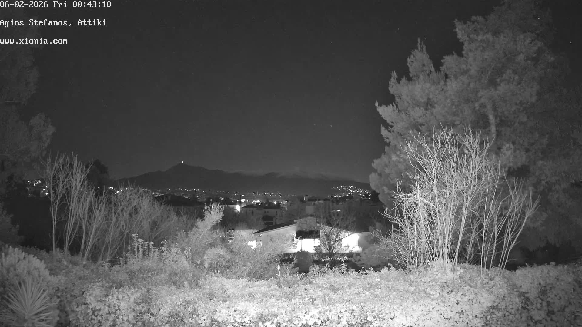 Dionysos, Agios Stefanos Skyline & Mount Pentelicus (Pentéli Óros) Live Cam  - Dasos Kouremenou, Ágios Stéfanos, Diónysos, East Attica (Anatolikís Attikís) , Athens (Athína), Attica (Attikí), Greece
