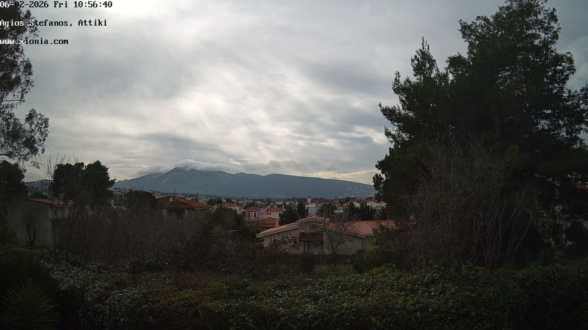 Dionysos, Agios Stefanos Skyline & Mount Pentelicus (Pentéli Óros) Live Cam  - Dasos Kouremenou, Ágios Stéfanos, Diónysos, East Attica (Anatolikís Attikís) , Athens (Athína), Attica (Attikí), Greece