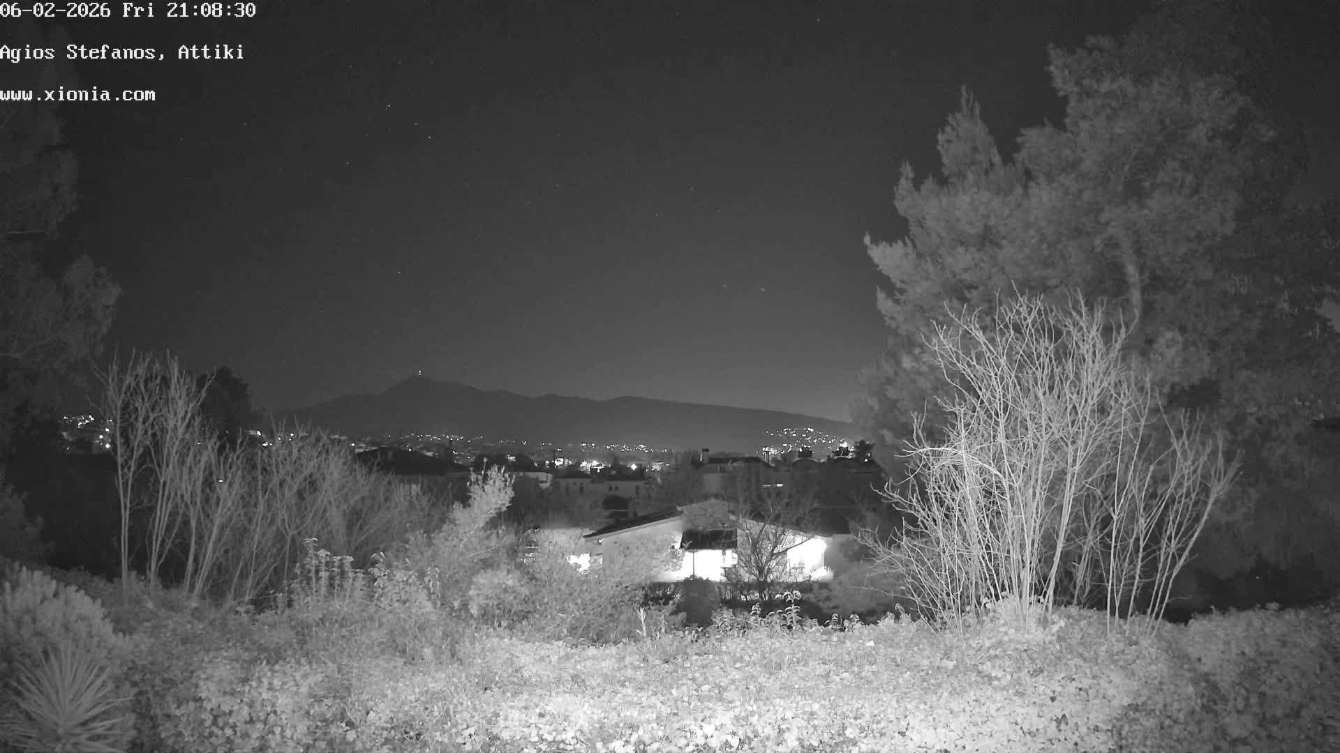 Dionysos, Agios Stefanos Skyline & Mount Pentelicus (Pentéli Óros) Live Cam  - Dasos Kouremenou, Ágios Stéfanos, Diónysos, East Attica (Anatolikís Attikís) , Athens (Athína), Attica (Attikí), Greece