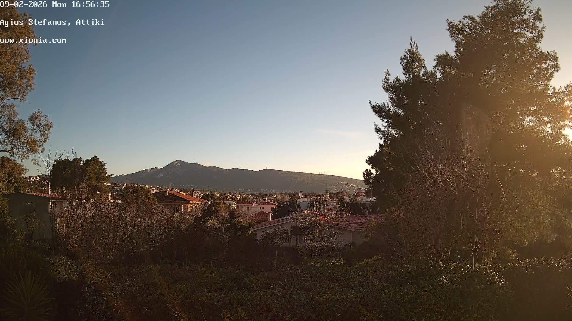 Dionysos, Agios Stefanos Skyline & Mount Pentelicus (Pentéli Óros) Live Cam  - Dasos Kouremenou, Ágios Stéfanos, Diónysos, East Attica (Anatolikís Attikís) , Athens (Athína), Attica (Attikí), Greece