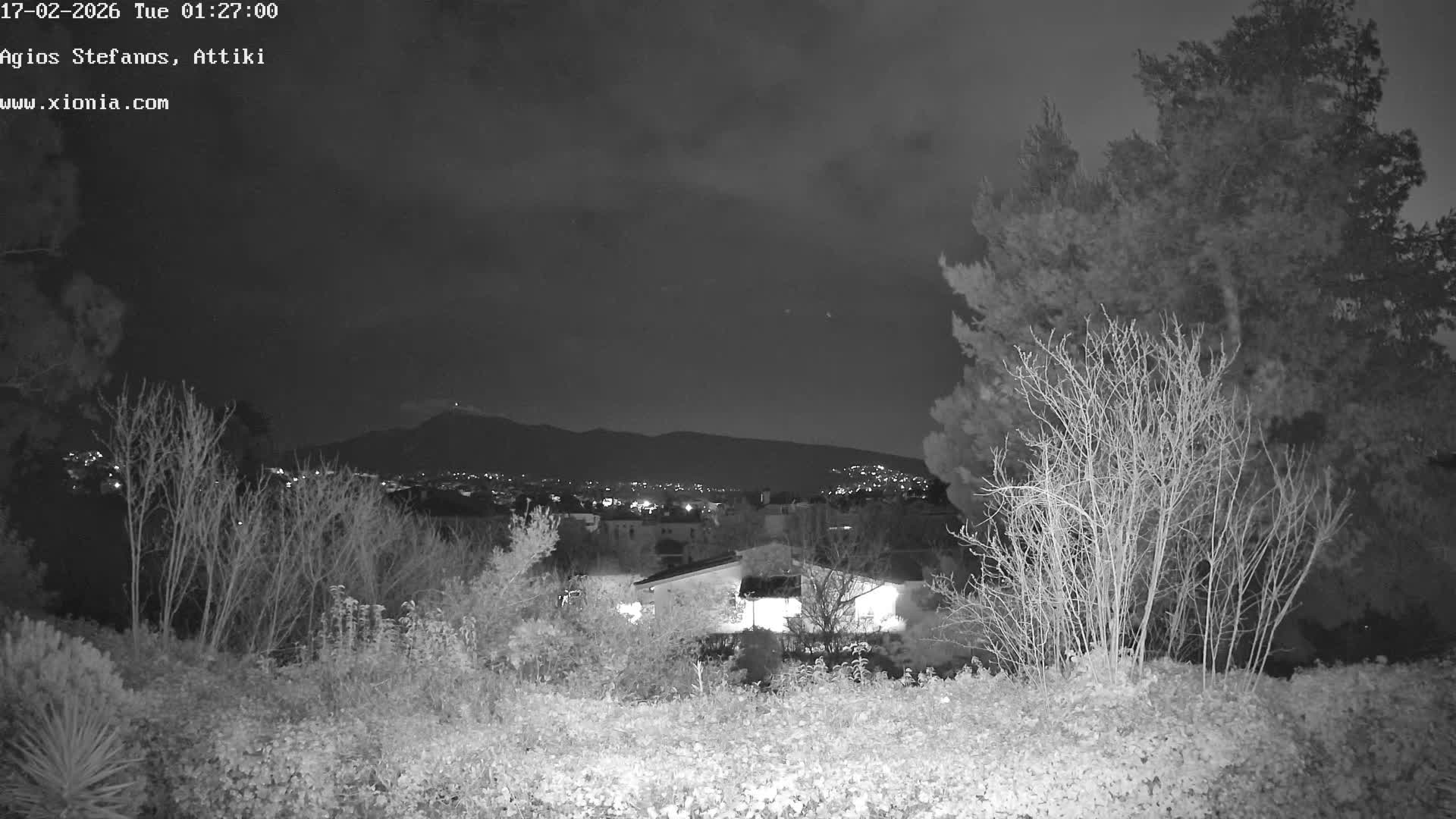 Dionysos, Agios Stefanos Skyline & Mount Pentelicus (Pentéli Óros) Live Cam  - Dasos Kouremenou, Ágios Stéfanos, Diónysos, East Attica (Anatolikís Attikís) , Athens (Athína), Attica (Attikí), Greece