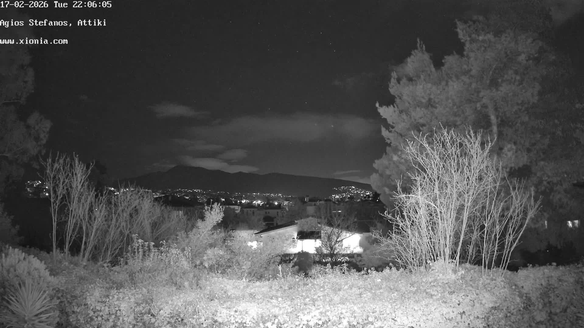Dionysos, Agios Stefanos Skyline & Mount Pentelicus (Pentéli Óros) Live Cam  - Dasos Kouremenou, Ágios Stéfanos, Diónysos, East Attica (Anatolikís Attikís) , Athens (Athína), Attica (Attikí), Greece
