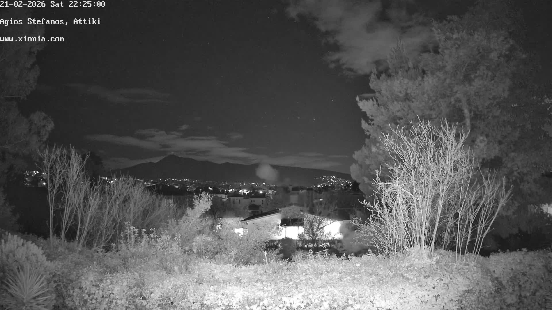 Dionysos, Agios Stefanos Skyline & Mount Pentelicus (Pentéli Óros) Live Cam  - Dasos Kouremenou, Ágios Stéfanos, Diónysos, East Attica (Anatolikís Attikís) , Athens (Athína), Attica (Attikí), Greece