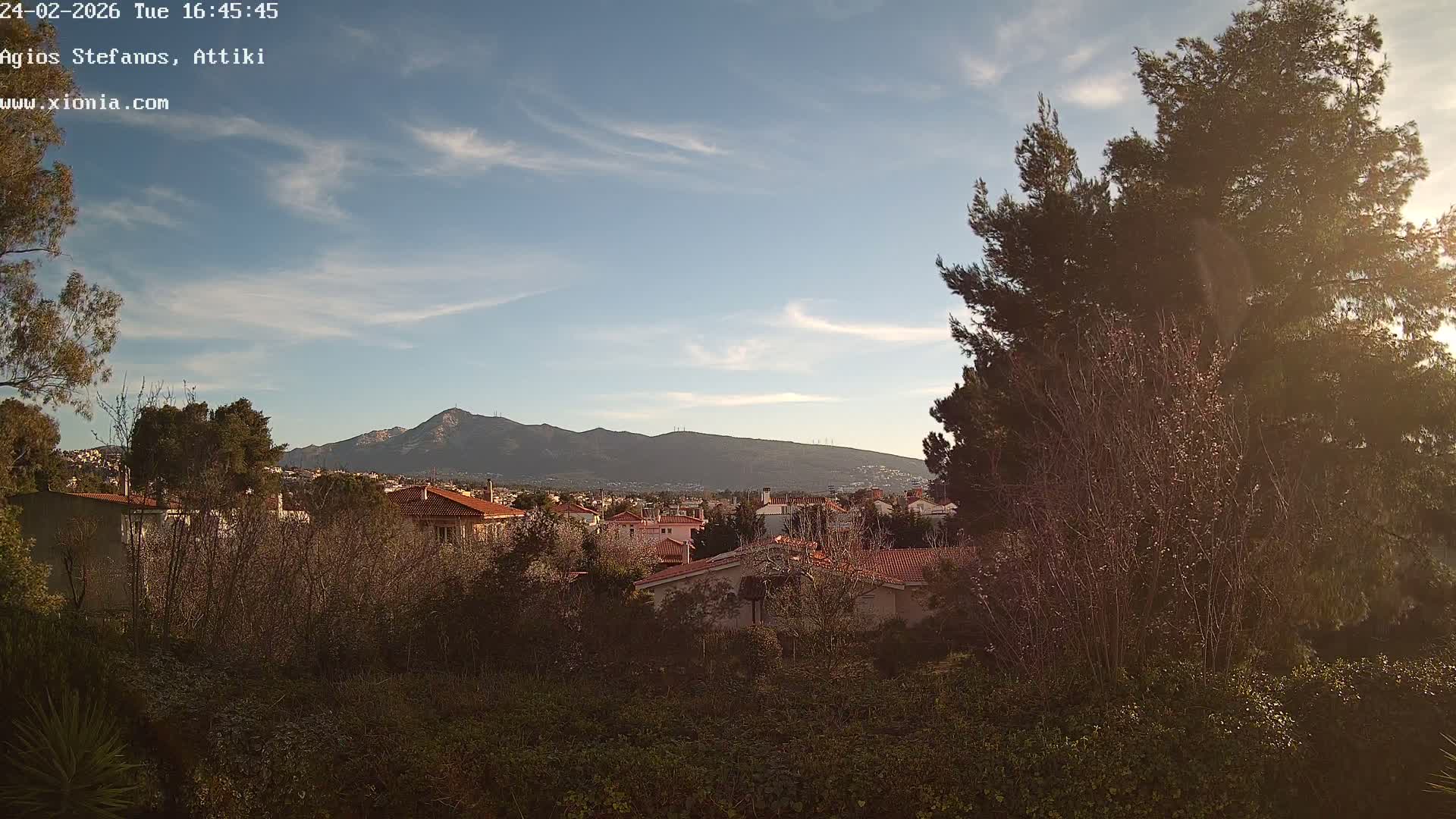 Dionysos, Agios Stefanos Skyline & Mount Pentelicus (Pentéli Óros) Live Cam  - Dasos Kouremenou, Ágios Stéfanos, Diónysos, East Attica (Anatolikís Attikís) , Athens (Athína), Attica (Attikí), Greece