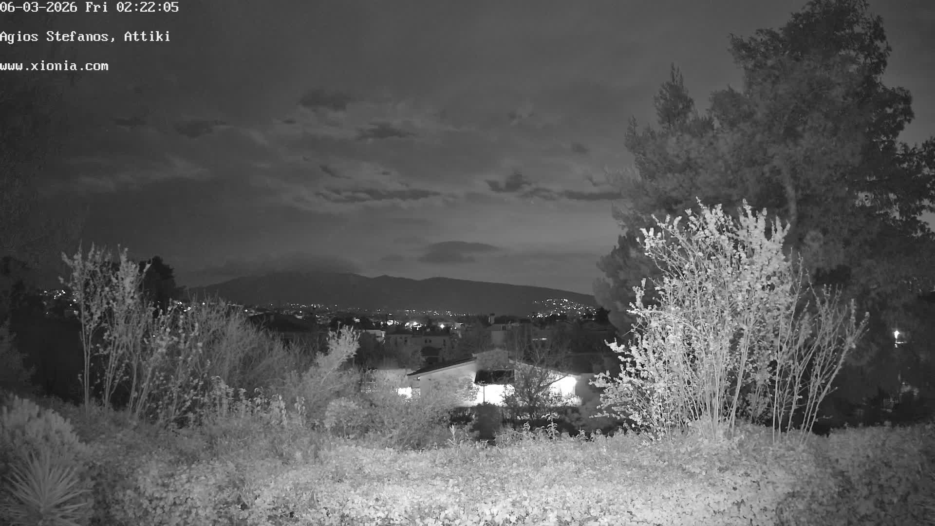Dionysos, Agios Stefanos Skyline & Mount Pentelicus (Pentéli Óros) Live Cam  - Dasos Kouremenou, Ágios Stéfanos, Diónysos, East Attica (Anatolikís Attikís) , Athens (Athína), Attica (Attikí), Greece