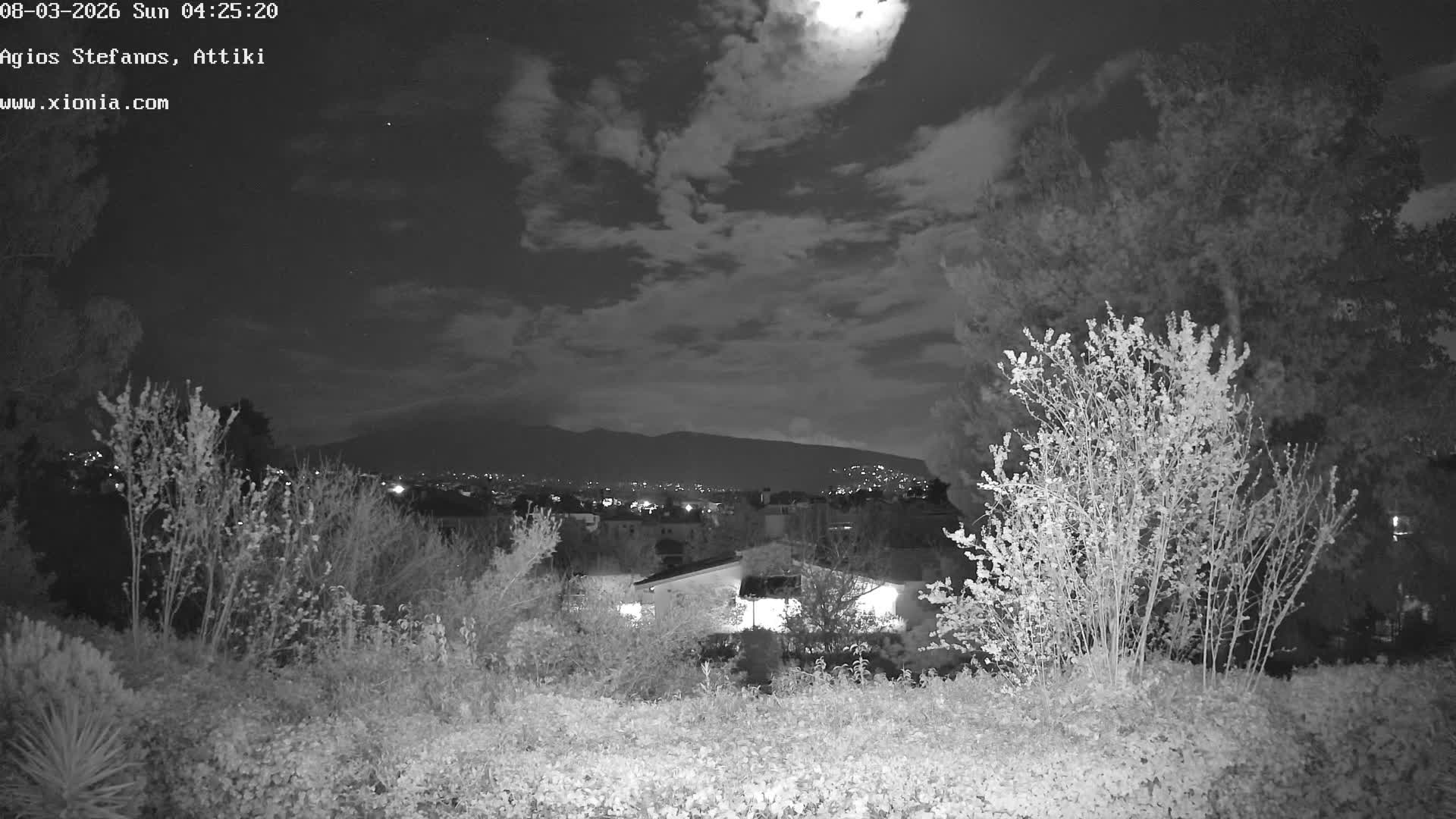 Dionysos, Agios Stefanos Skyline & Mount Pentelicus (Pentéli Óros) Live Cam  - Dasos Kouremenou, Ágios Stéfanos, Diónysos, East Attica (Anatolikís Attikís) , Athens (Athína), Attica (Attikí), Greece