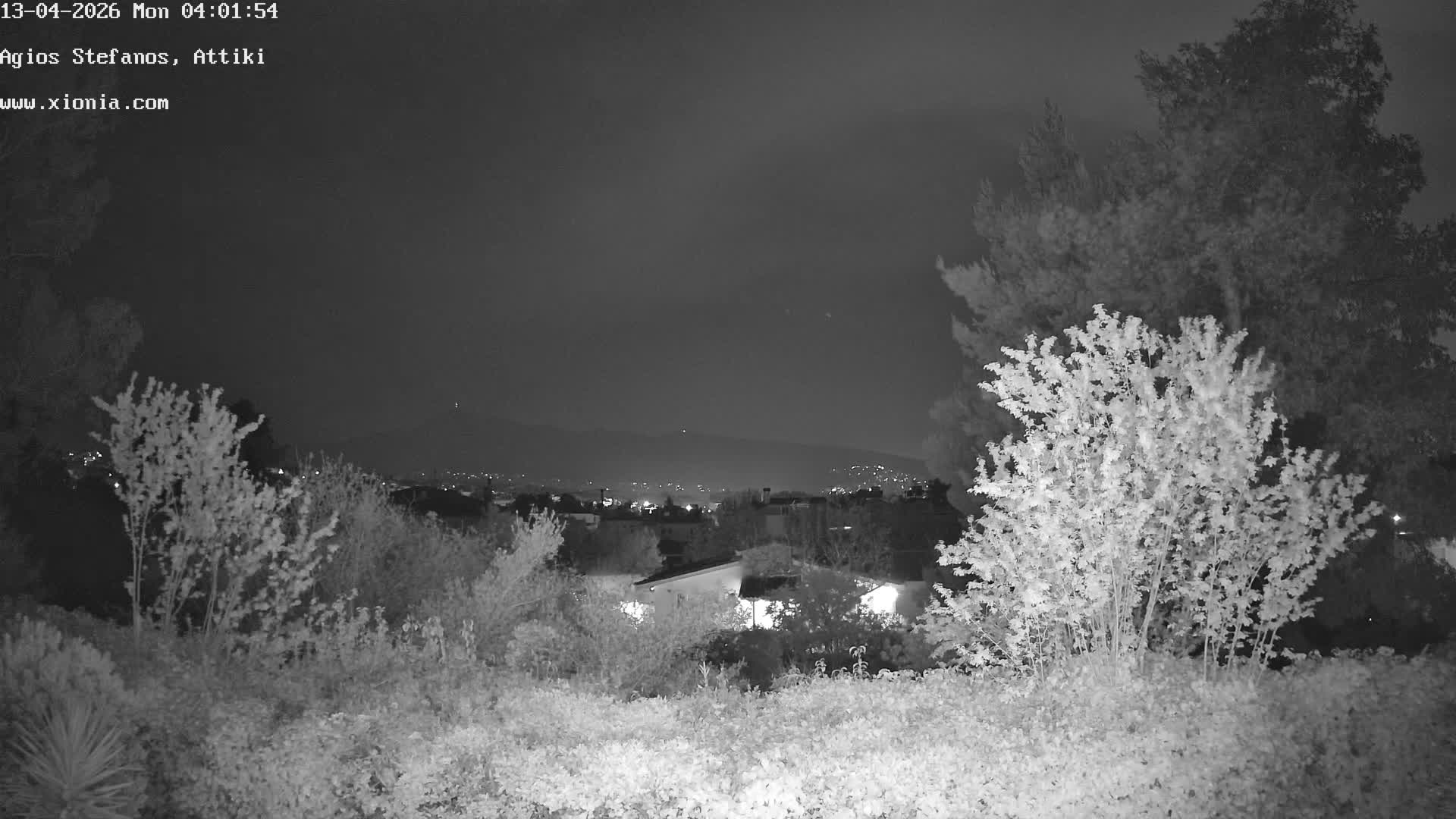 Dionysos, Agios Stefanos Skyline & Mount Pentelicus (Pentéli Óros) Live Cam  - Dasos Kouremenou, Ágios Stéfanos, Diónysos, East Attica (Anatolikís Attikís) , Athens (Athína), Attica (Attikí), Greece