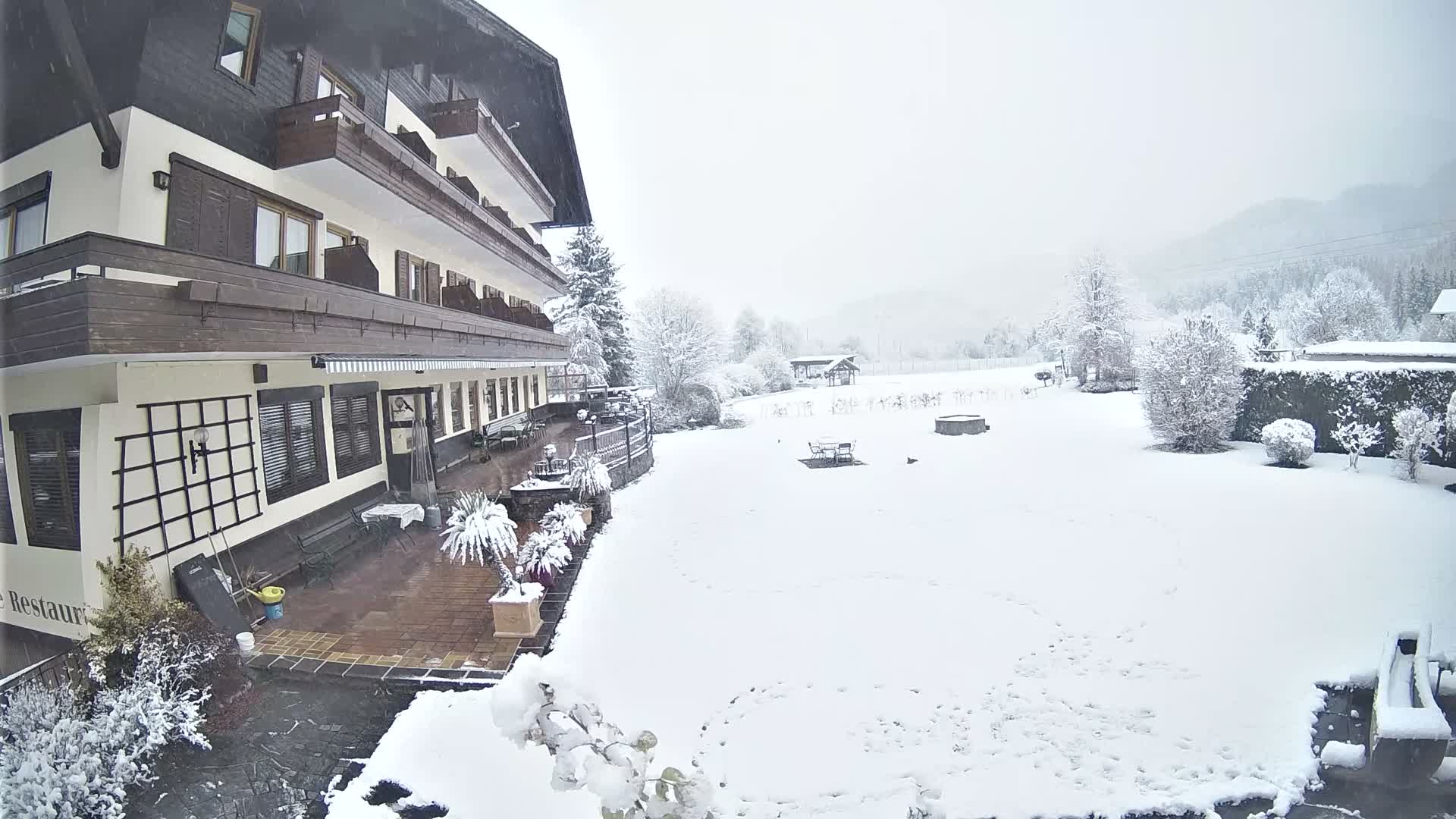 Berg im Drautal, GolfHotel Berghof & Drautalgolf Field Live Cam - Tratten, Berg im Drautal, Spittal an der Drau, Carinthia, Austria