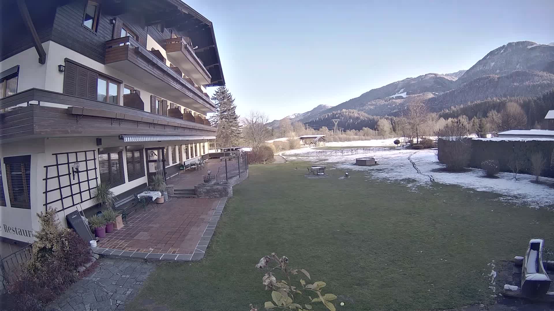 Berg im Drautal, GolfHotel Berghof & Drautalgolf Field Live Cam - Tratten, Berg im Drautal, Spittal an der Drau, Carinthia, Austria