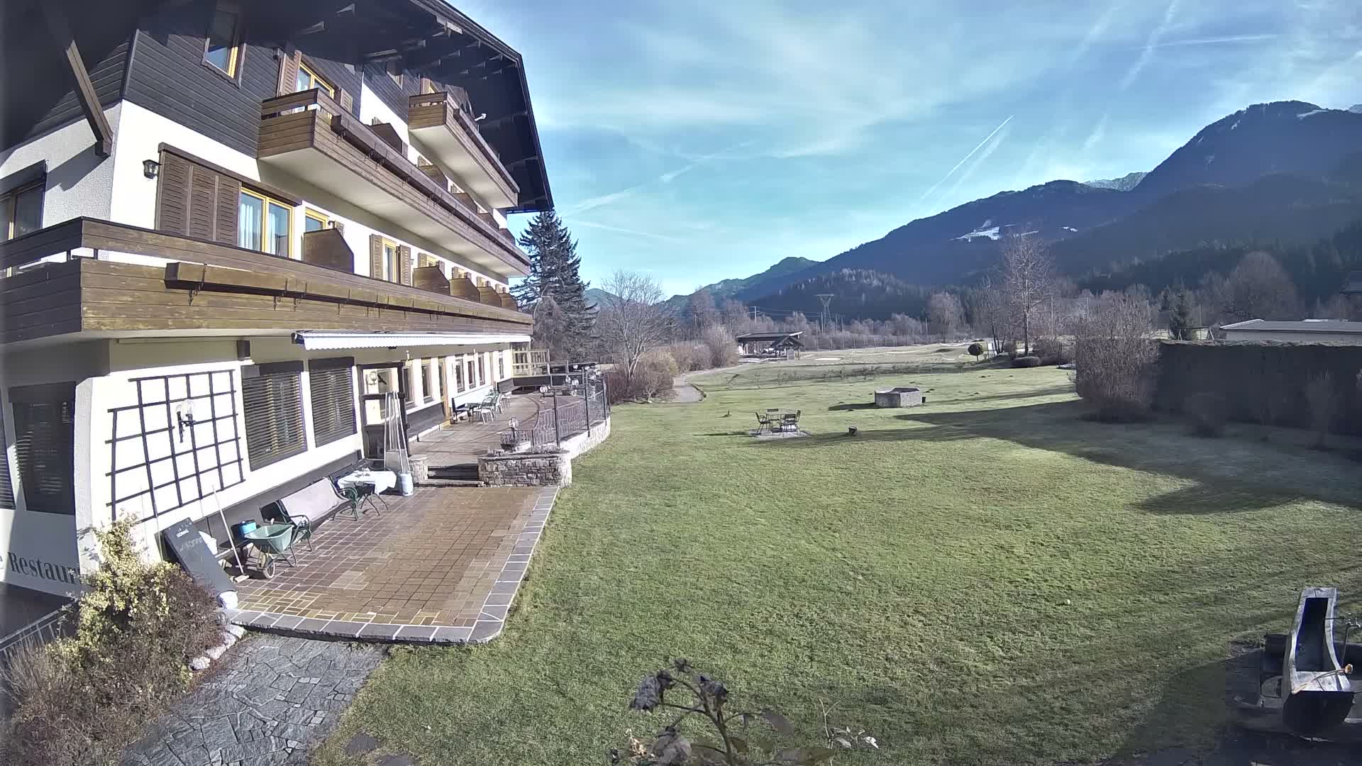 Berg im Drautal, GolfHotel Berghof & Drautalgolf Field Live Cam - Tratten, Berg im Drautal, Spittal an der Drau, Carinthia, Austria