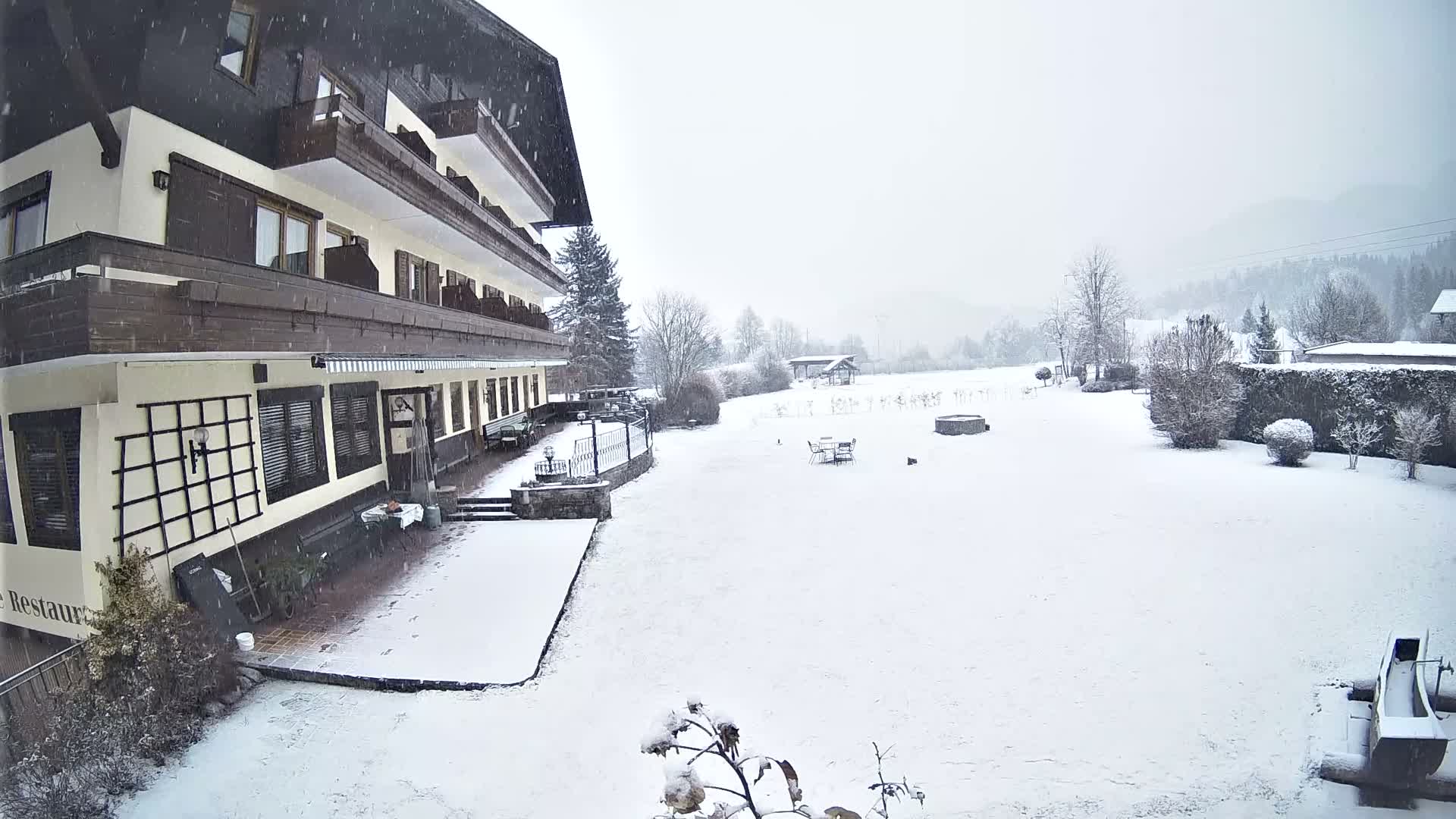 Berg im Drautal, GolfHotel Berghof & Drautalgolf Field Live Cam - Tratten, Berg im Drautal, Spittal an der Drau, Carinthia, Austria