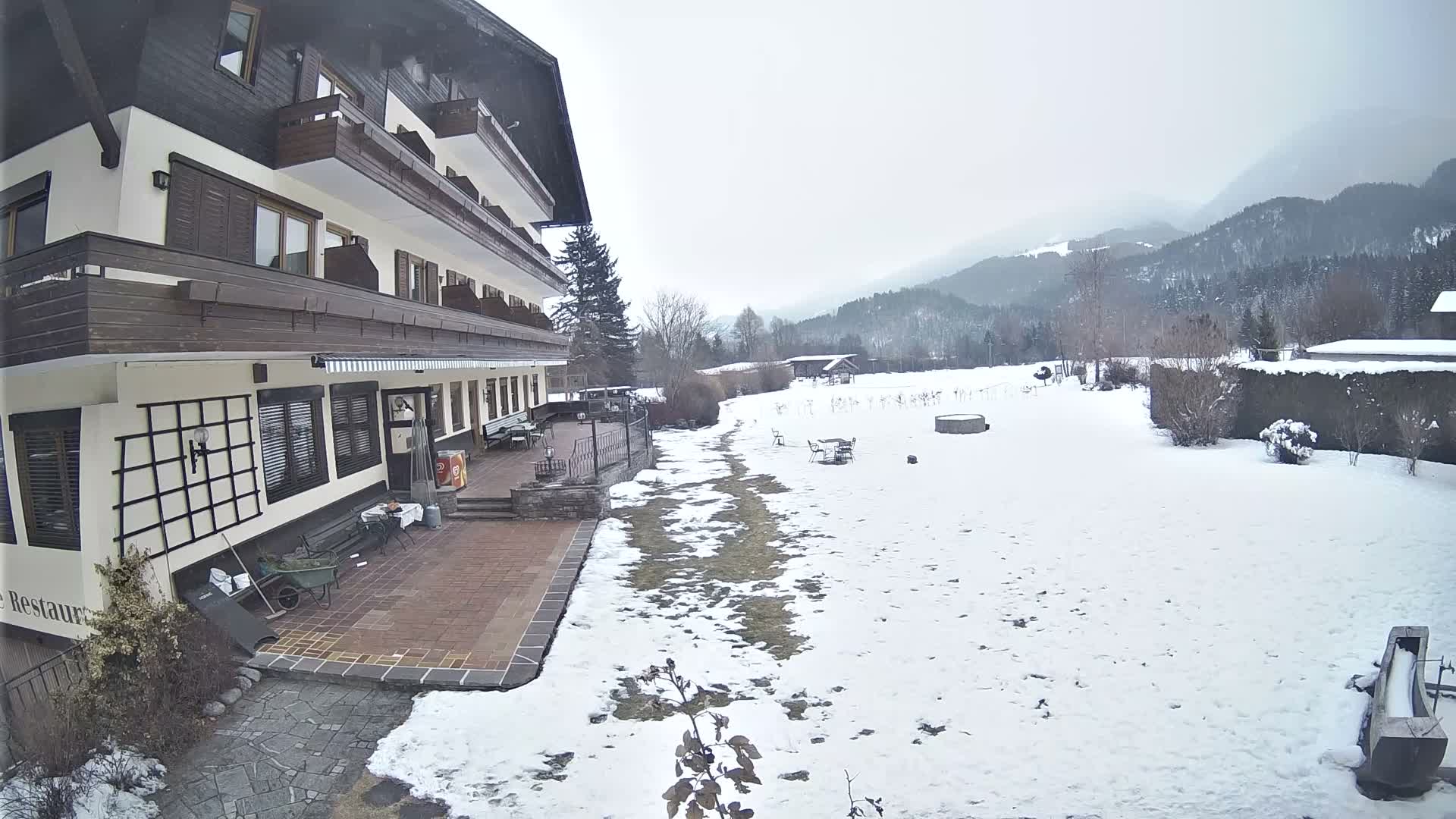 Berg im Drautal, GolfHotel Berghof & Drautalgolf Field Live Cam - Tratten, Berg im Drautal, Spittal an der Drau, Carinthia, Austria
