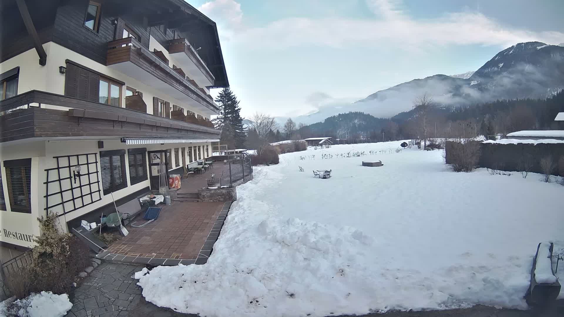 Berg im Drautal, GolfHotel Berghof & Drautalgolf Field Live Cam - Tratten, Berg im Drautal, Spittal an der Drau, Carinthia, Austria